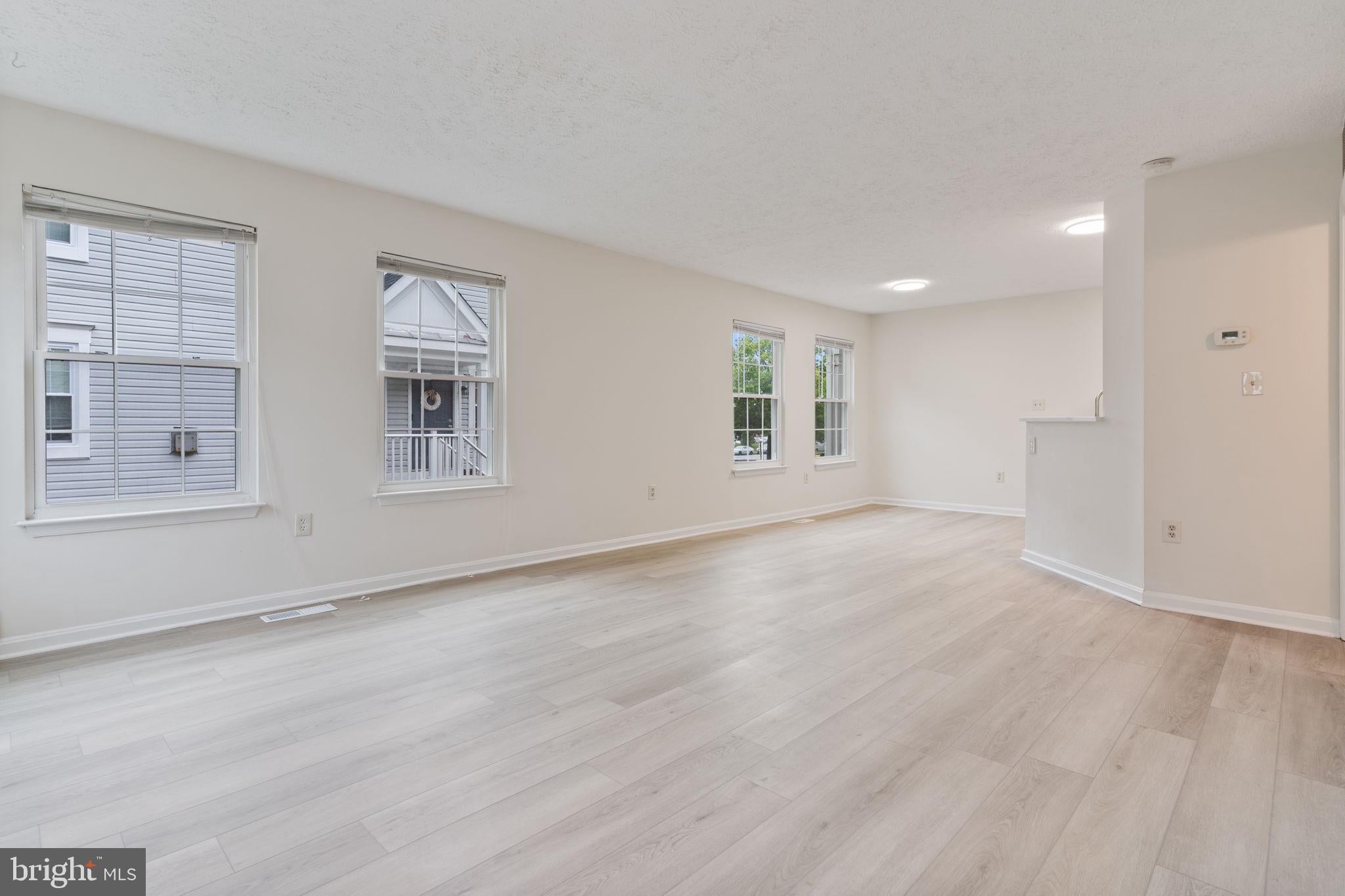 8025 LANTERN COURT 118