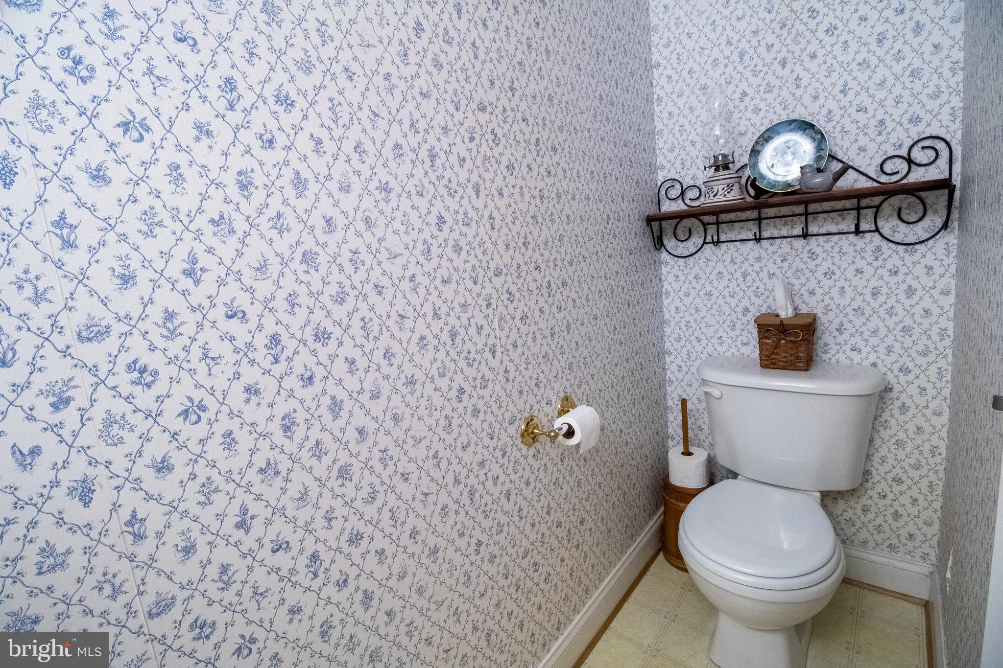 WHITINGS NECK FARM ESTATES - Residential