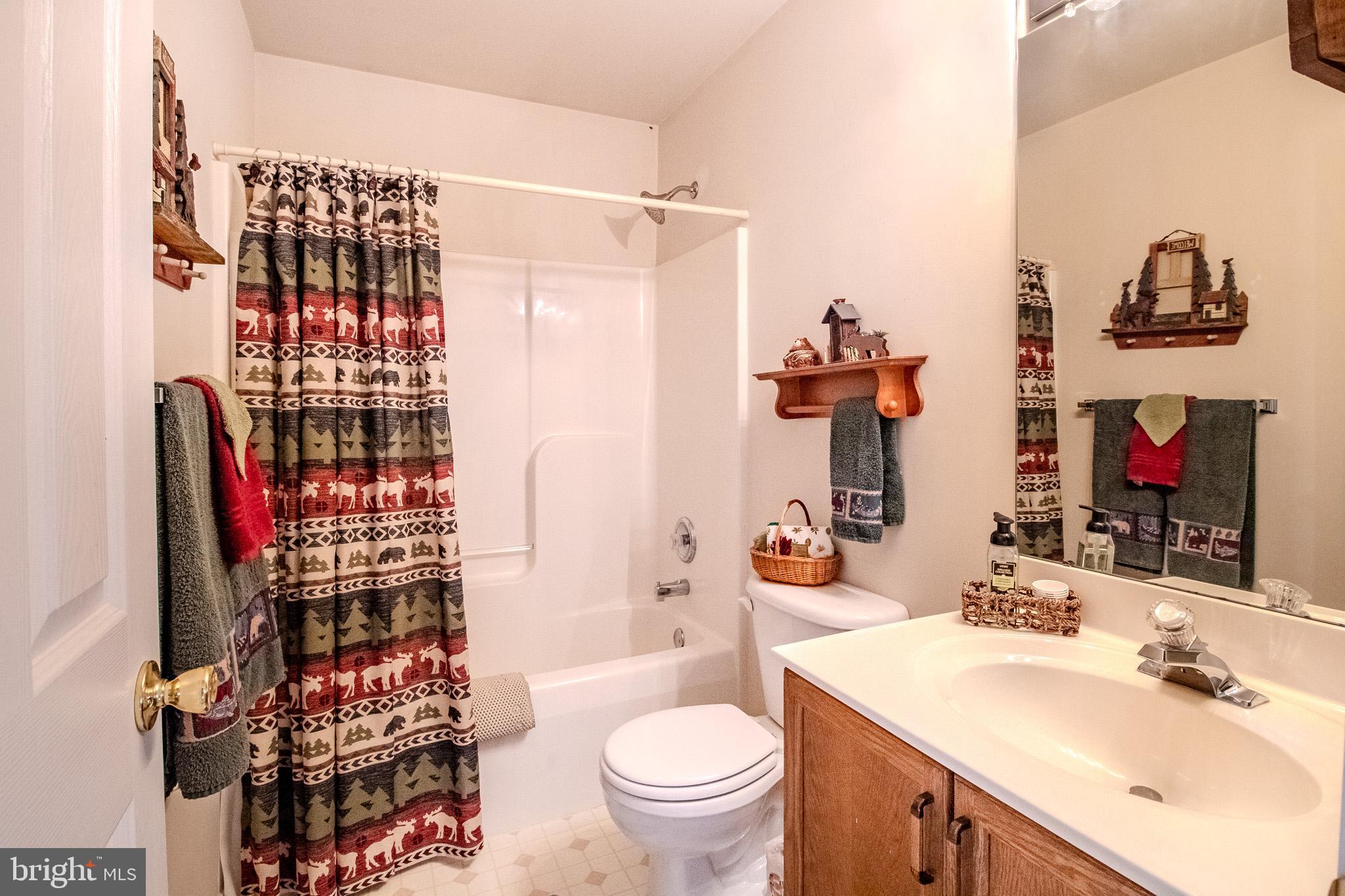 WHITINGS NECK FARM ESTATES - Residential