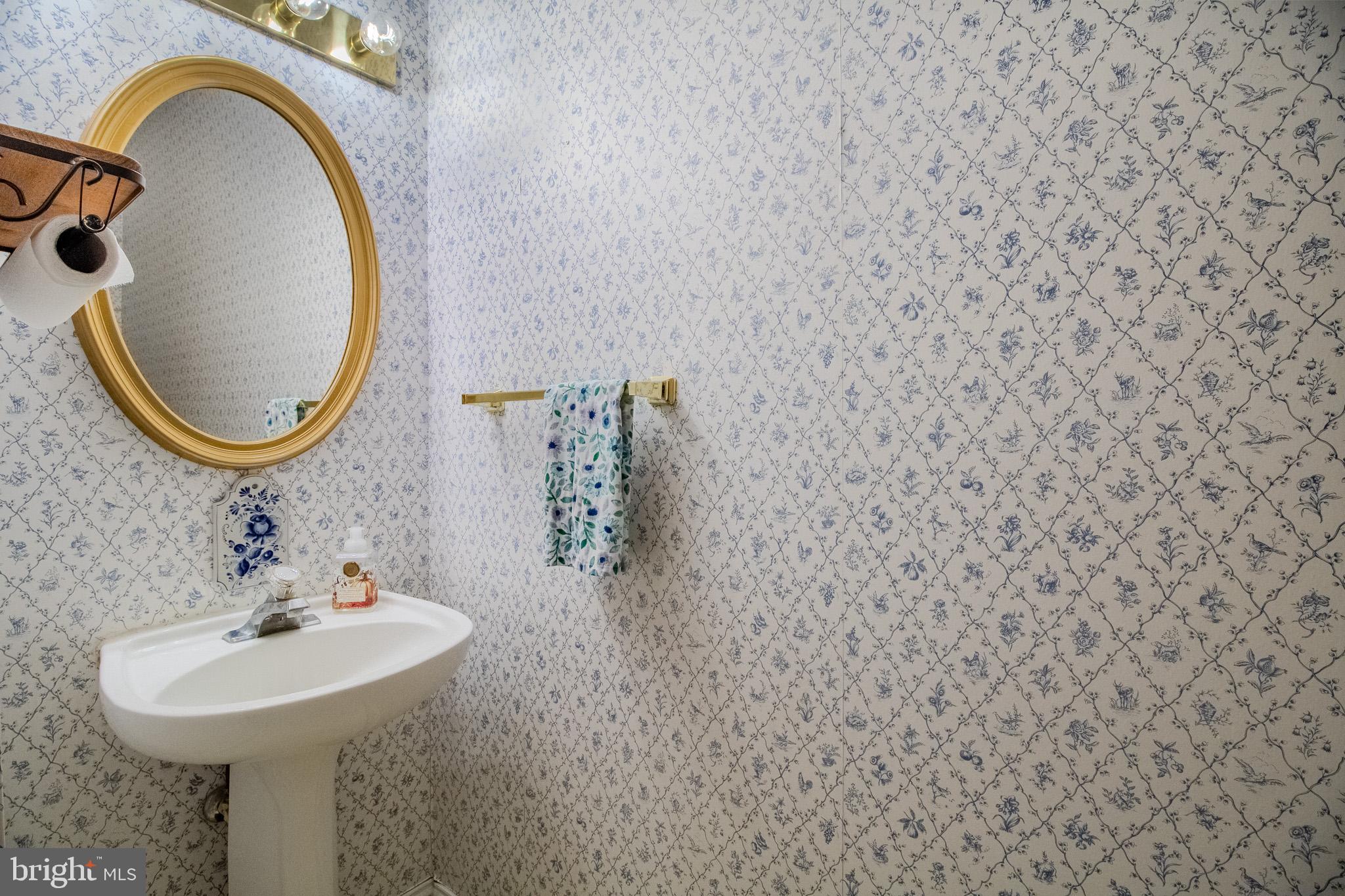 WHITINGS NECK FARM ESTATES - Residential