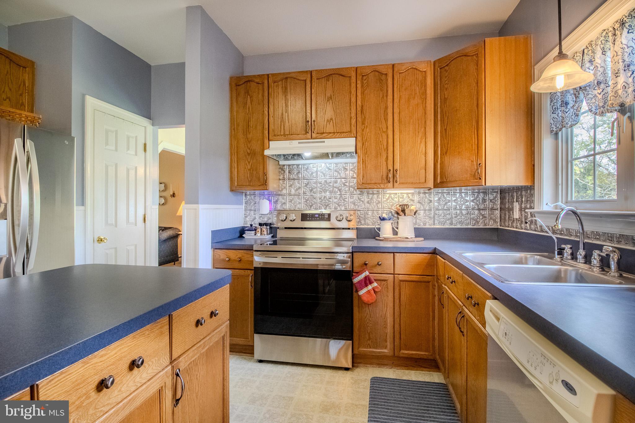 WHITINGS NECK FARM ESTATES - Residential