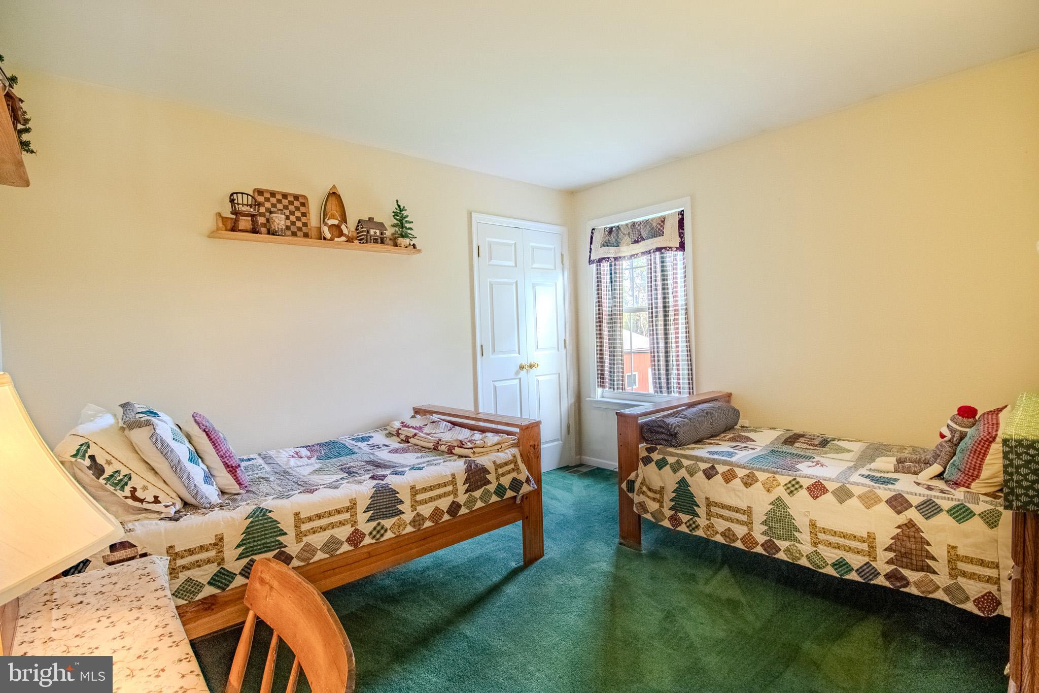 WHITINGS NECK FARM ESTATES - Residential