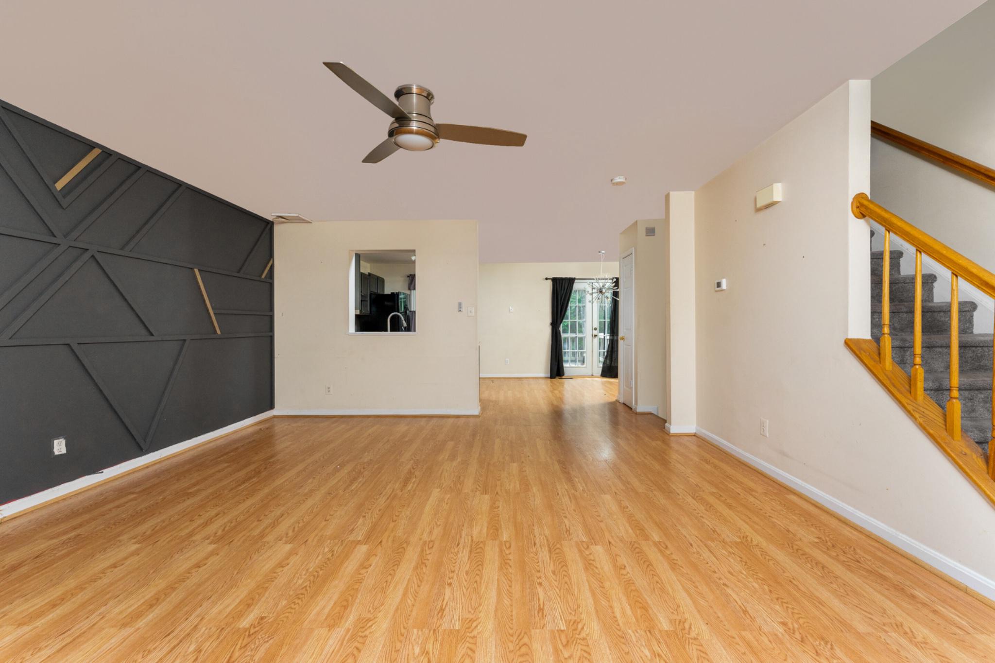 CHARLESTOWN COMMONS - Residential