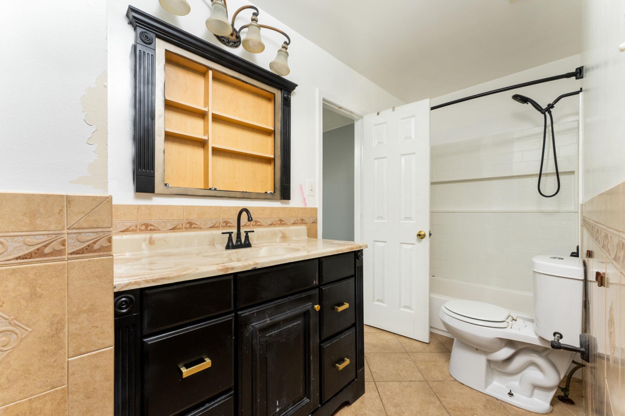 CHARLESTOWN COMMONS - Residential