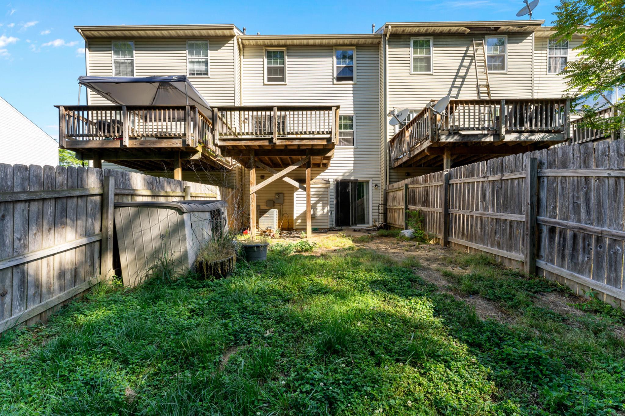 CHARLESTOWN COMMONS - Residential
