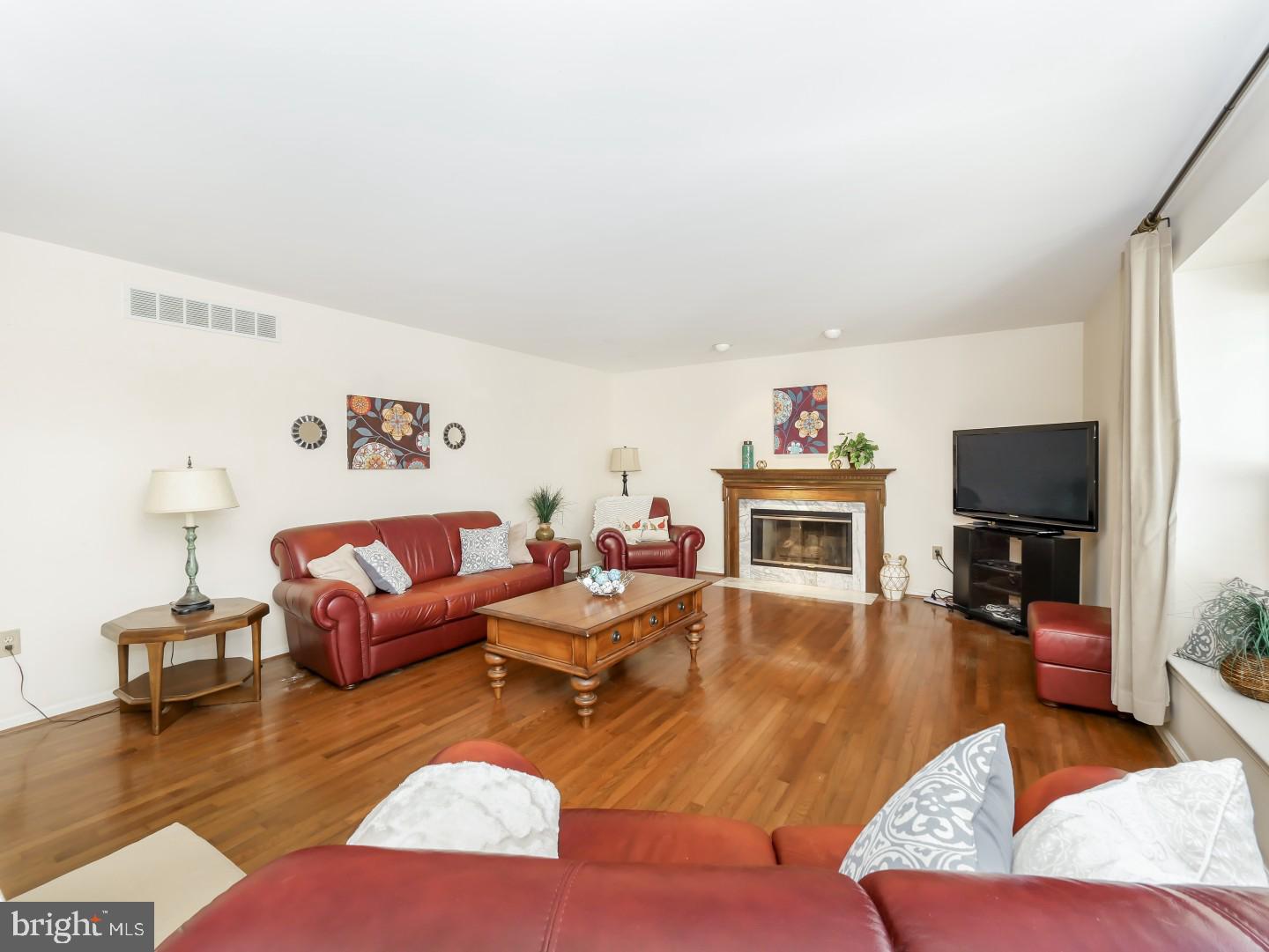 YARDLEY CREST - Residential