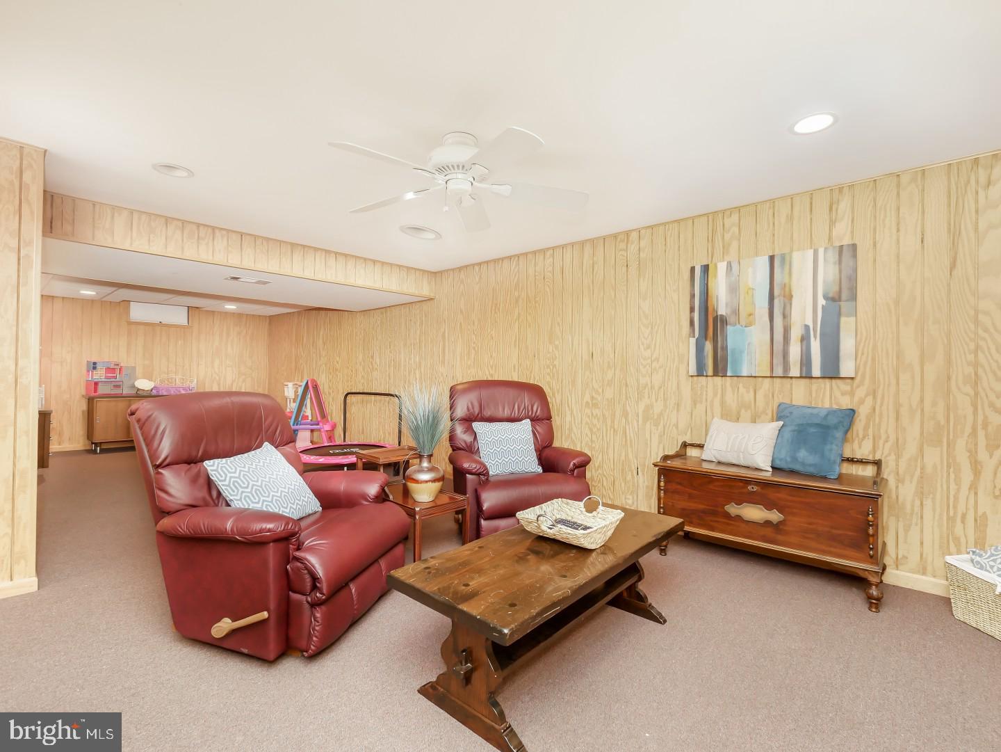 YARDLEY CREST - Residential