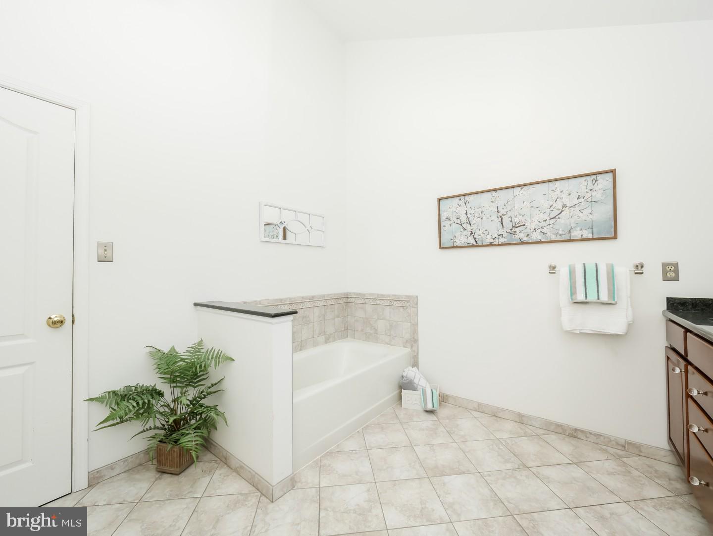 YARDLEY CREST - Residential