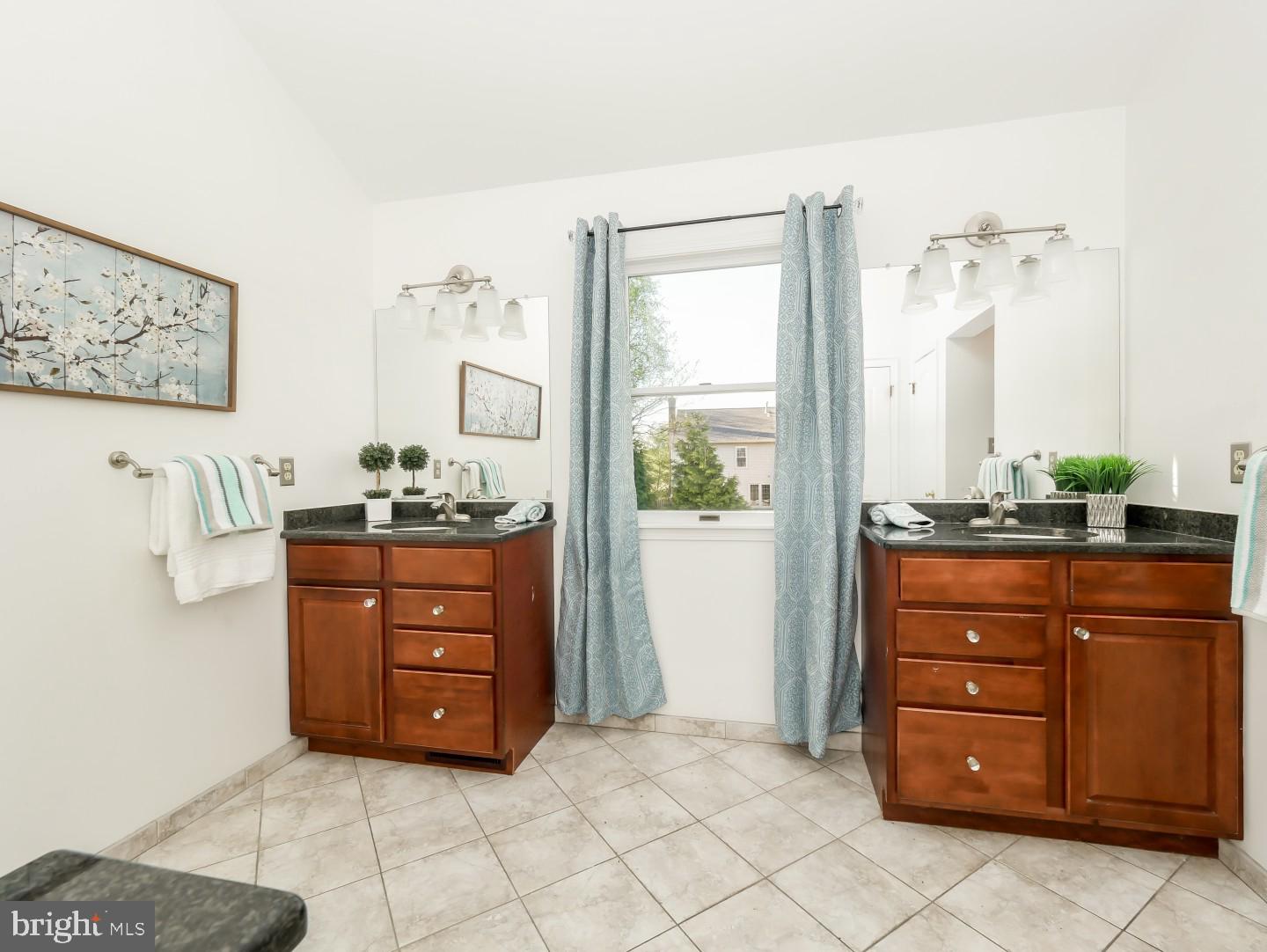 YARDLEY CREST - Residential