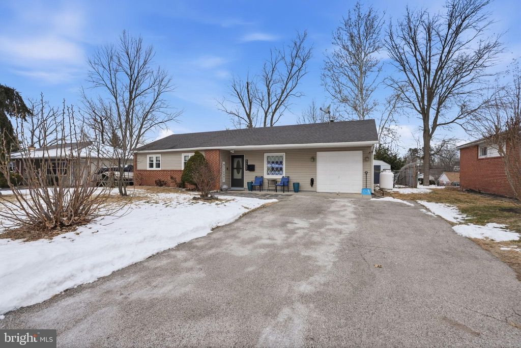 Photo of 3137 Sycamore Ln, NORRISTOWN, PA 19401 (MLS # PAMC2166370)