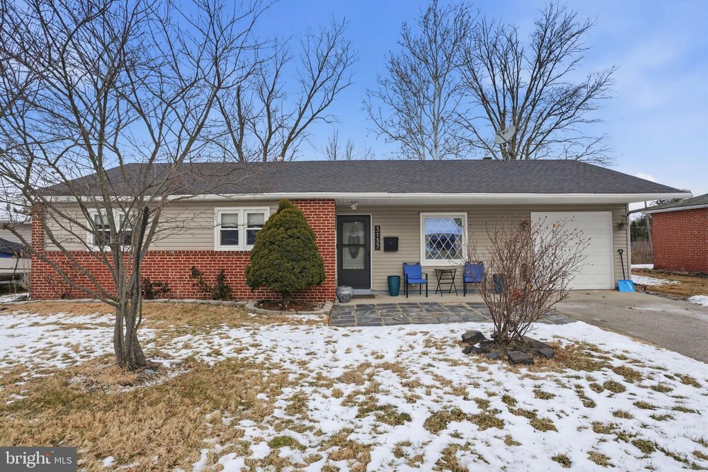 Photo of 3137 Sycamore Ln, NORRISTOWN, PA 19401 (MLS # PAMC2166370)