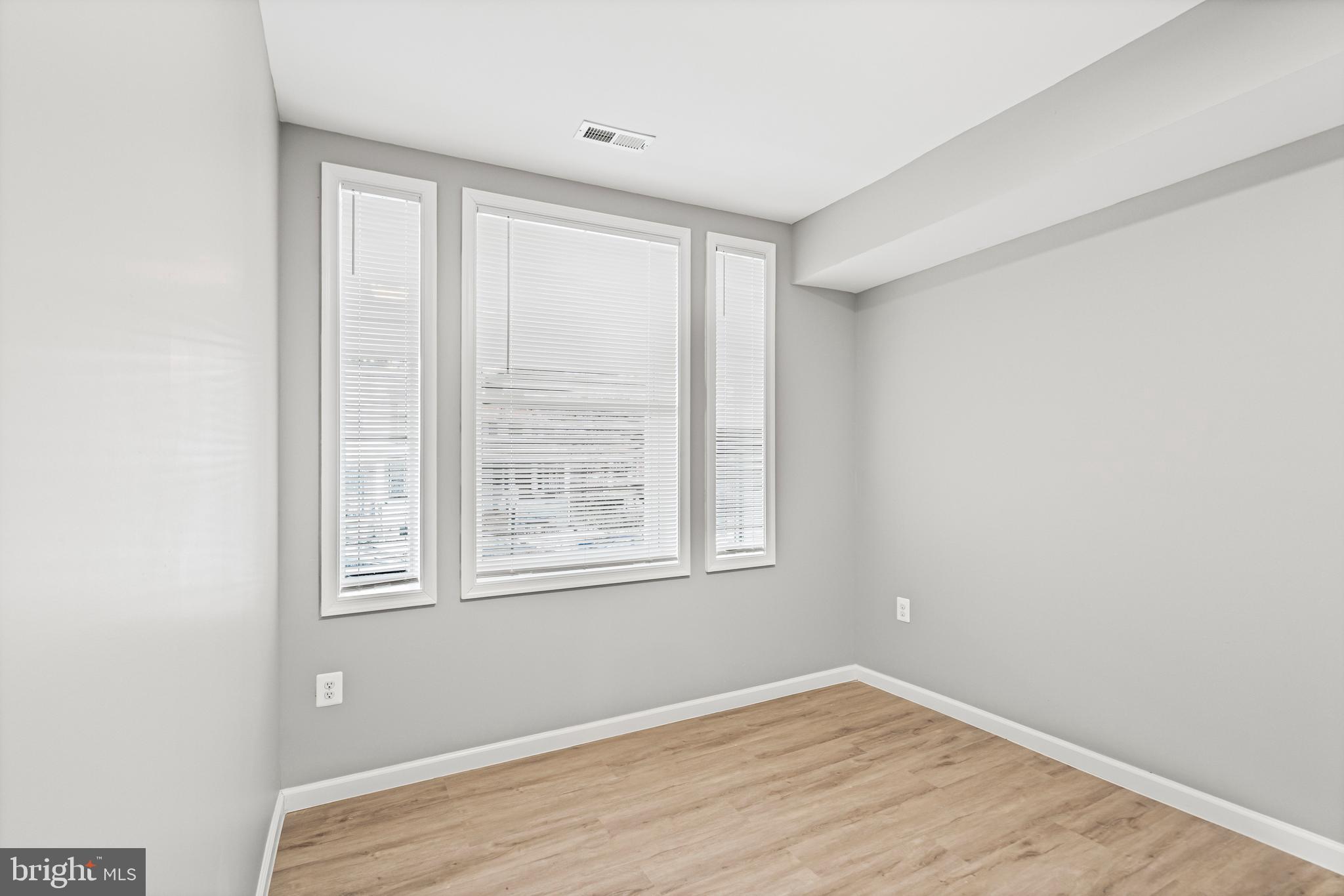 FRANKLINTOWN ROAD - Residential Lease