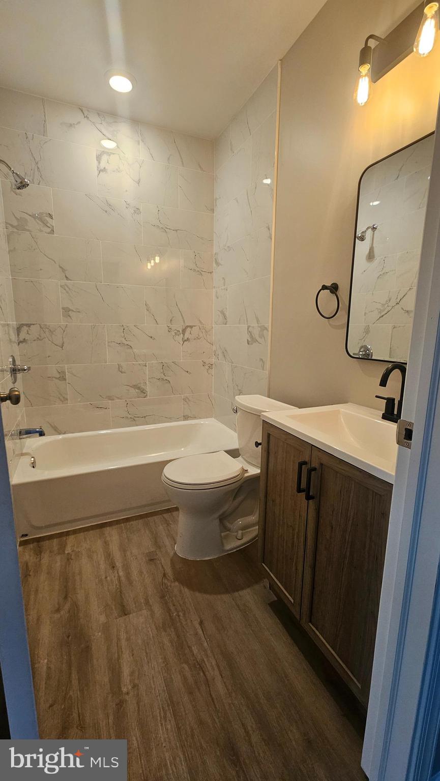 FRANKLINTOWN ROAD - Residential Lease