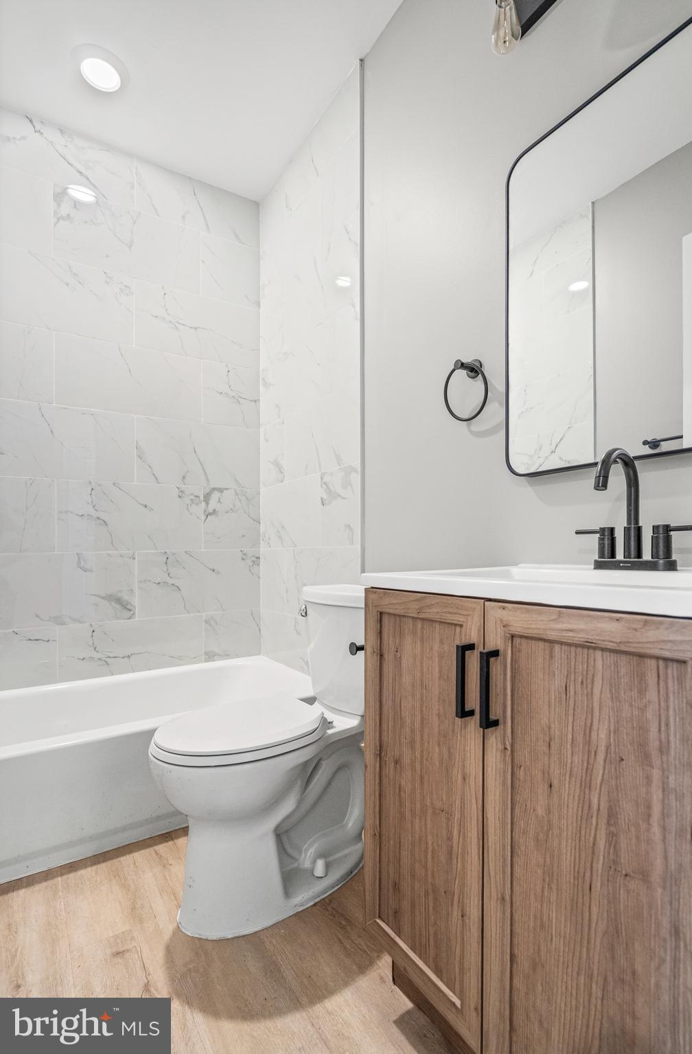 FRANKLINTOWN ROAD - Residential Lease