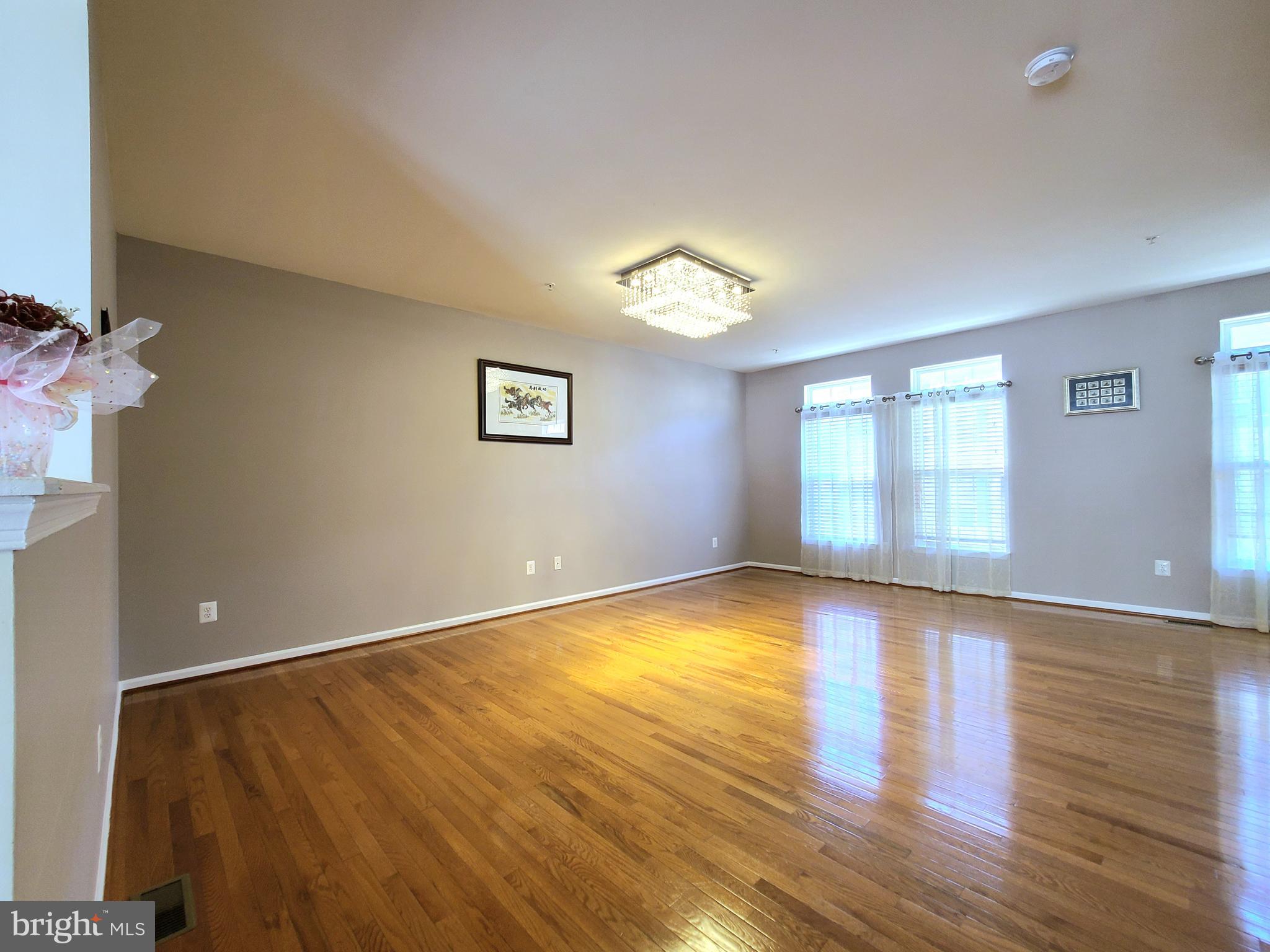 VILLAGES OF DORCHESTER - Residential