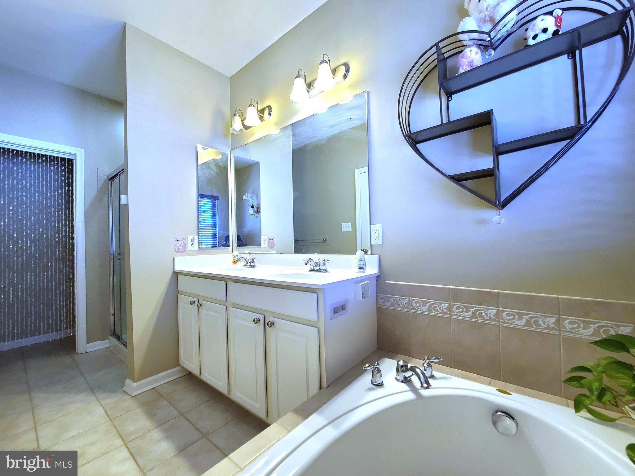 VILLAGES OF DORCHESTER - Residential