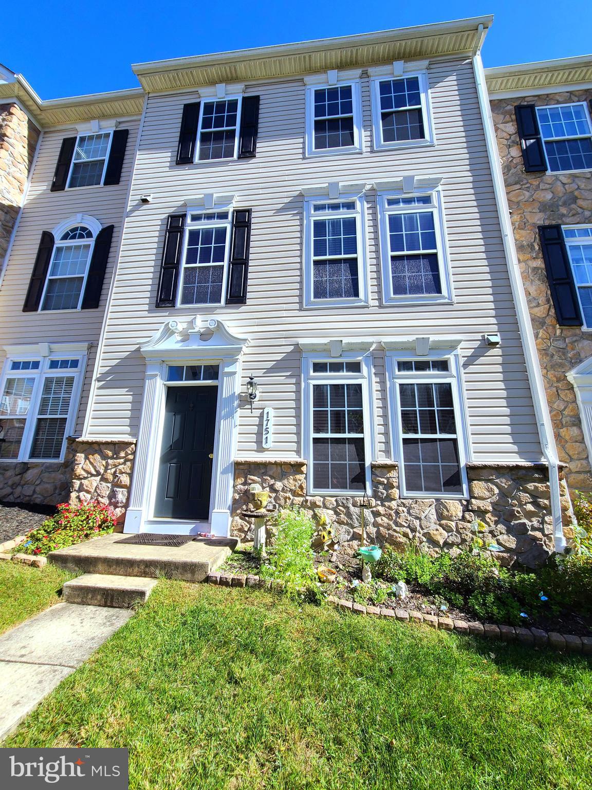 VILLAGES OF DORCHESTER - Residential