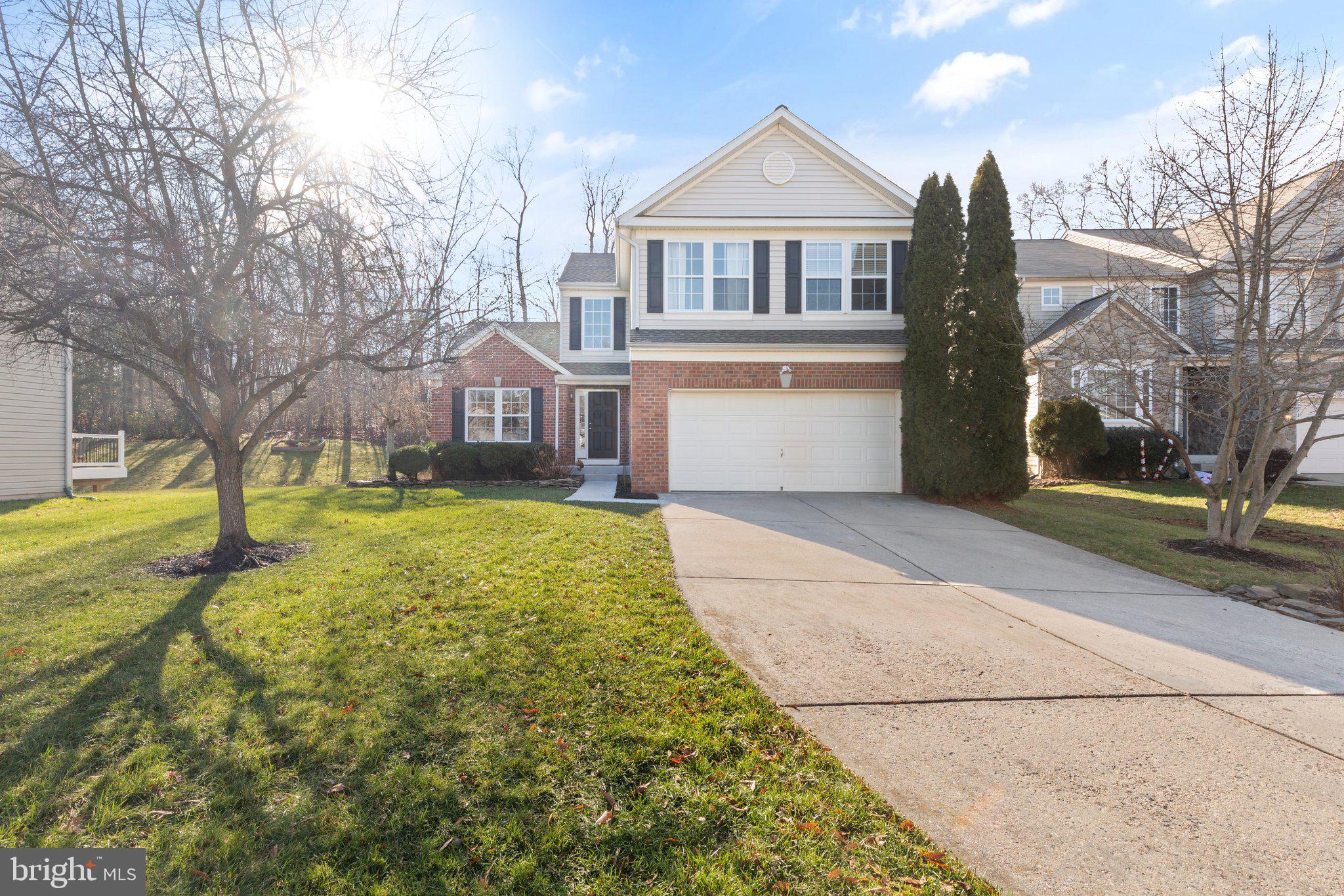 Beautiful colonial home in Patriots Glen with a lot of attractive features on cul de sac and backs to Golf Course. This home provides ample living space. Recently updated kitchen with stainless steel appliances and granite countertops, adding a modern and sleek touch.
Dining room features vaulted ceiling, creating an open and spacious atmosphere and enhanced with chair and crown molding. Family room with cozy and inviting fireplace.
The upper level boasts four spacious bedrooms, offering plenty of room for a growing family or guests. Primary bedroom with walk in closet for ample storage space. Primary bath features a soaking tub, adding a touch of luxury and relaxation.
Lower level, adding additional living space or a recreational area.
This home is a fantastic property with a blend of modern updates and classic features.
This community includes a fitness center, pool, clubhouse, and playground. Updates within past 5 years include HVAC, Roof, Kitchen. Don’t miss this one!