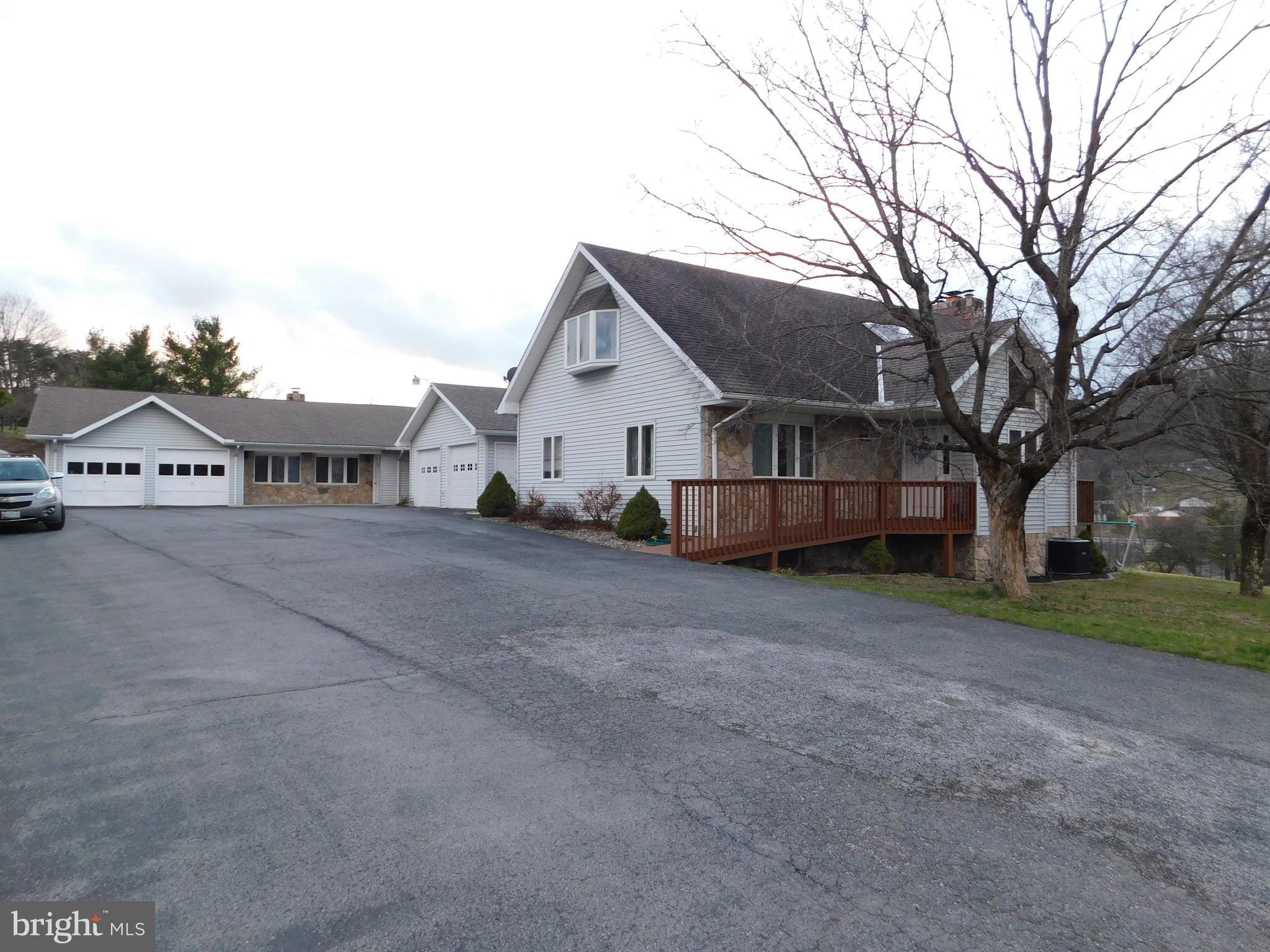 FRANKFORT - Residential