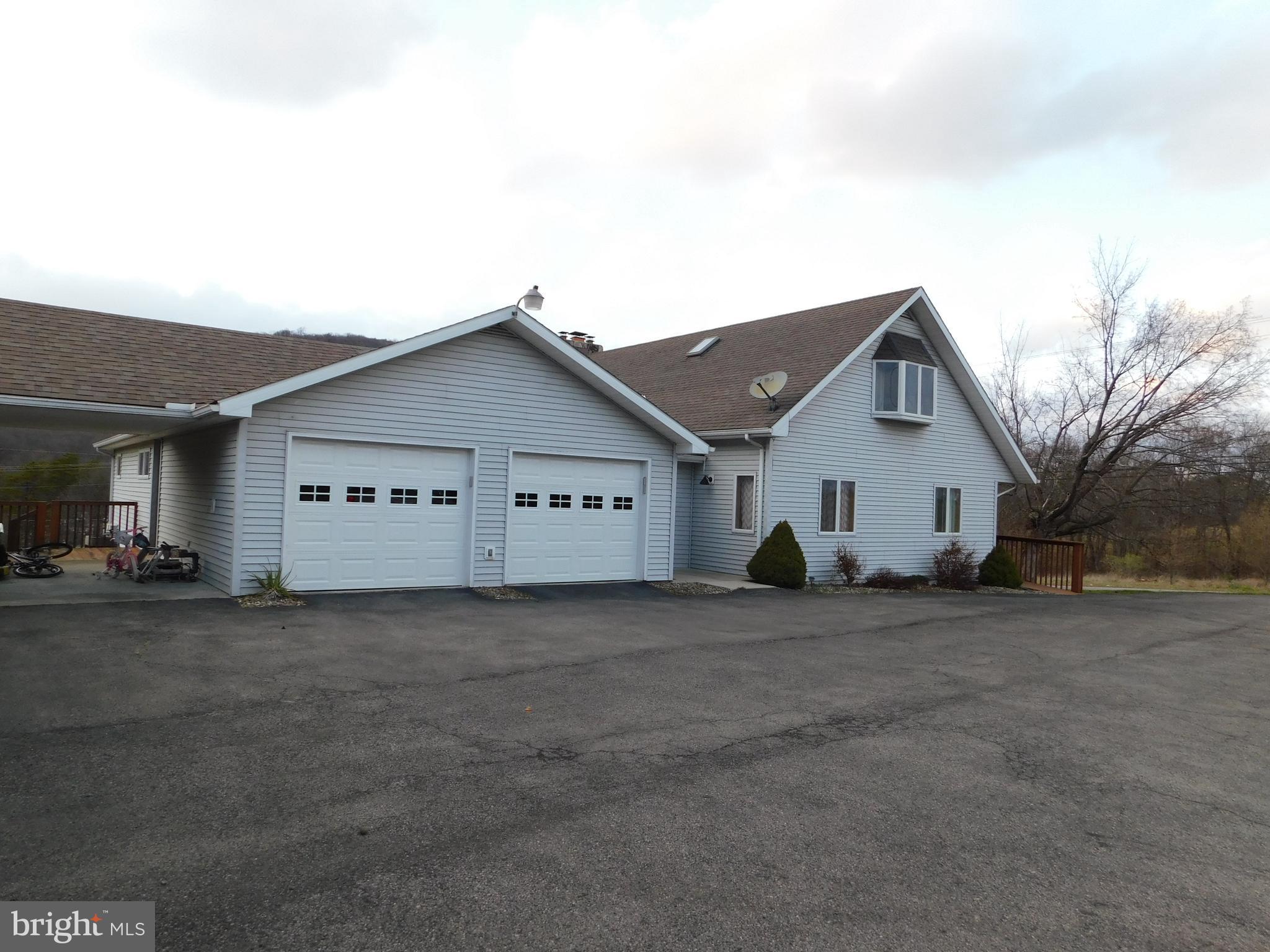 FRANKFORT - Residential