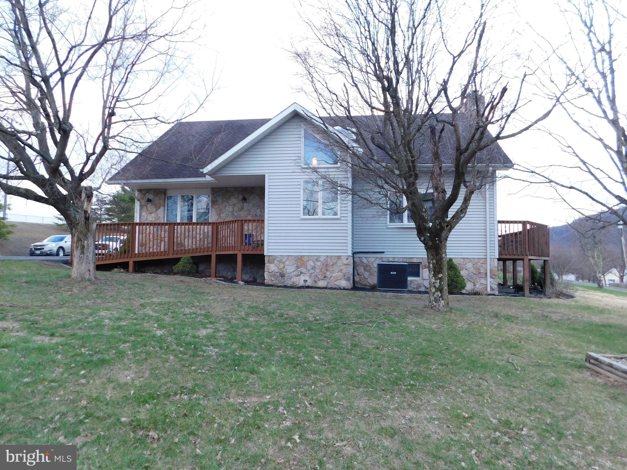 FRANKFORT - Residential