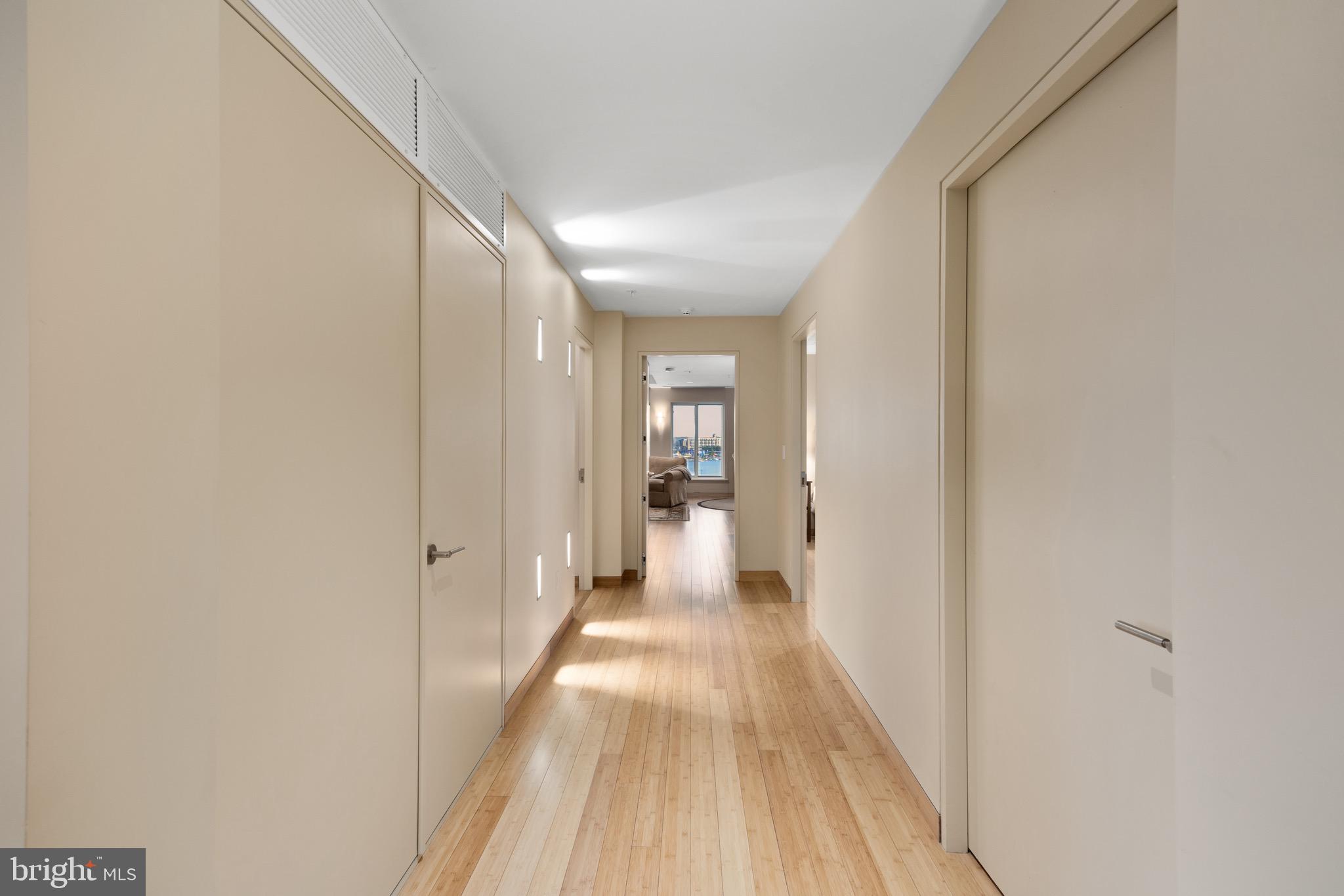 HARBOR EAST - Residential