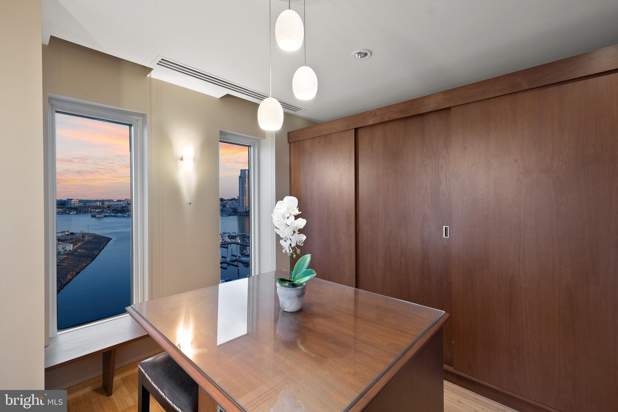 HARBOR EAST - Residential