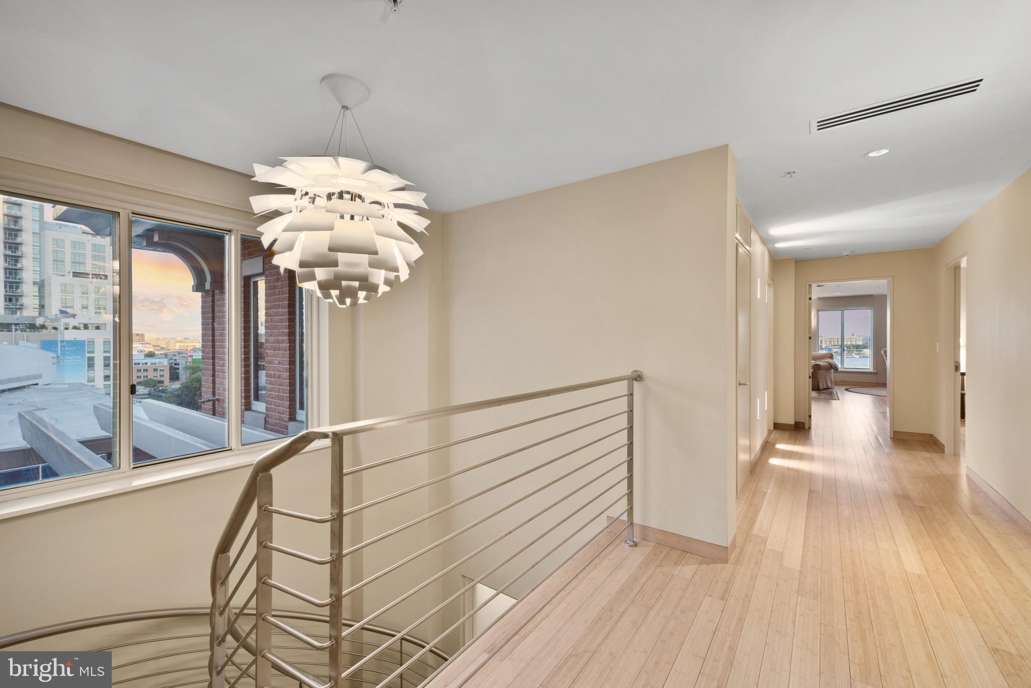 HARBOR EAST - Residential