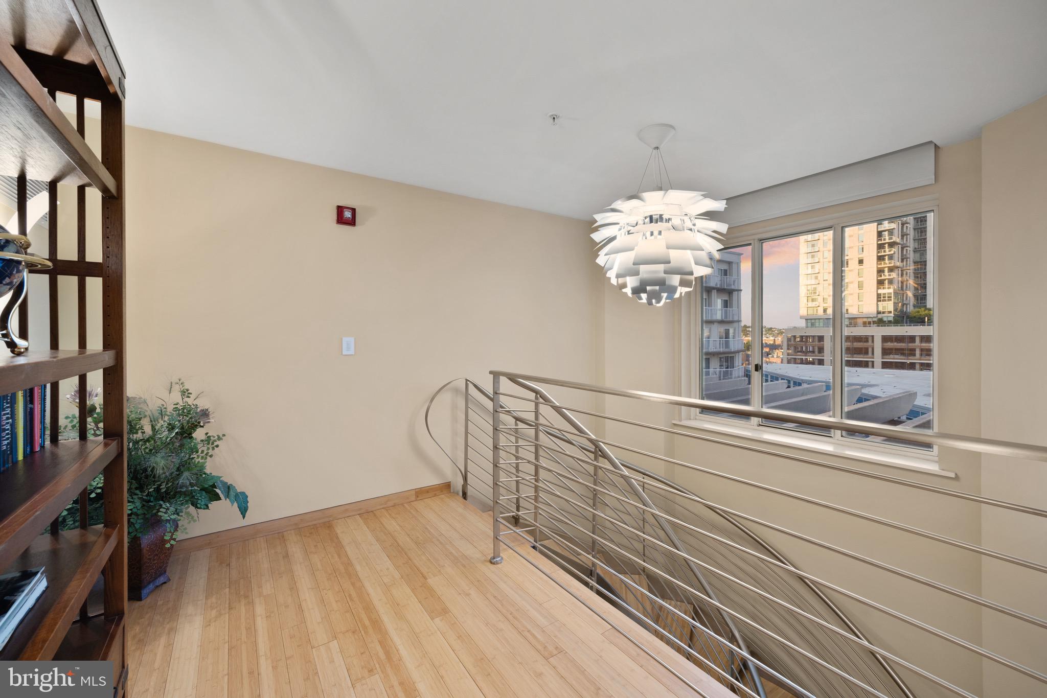 HARBOR EAST - Residential