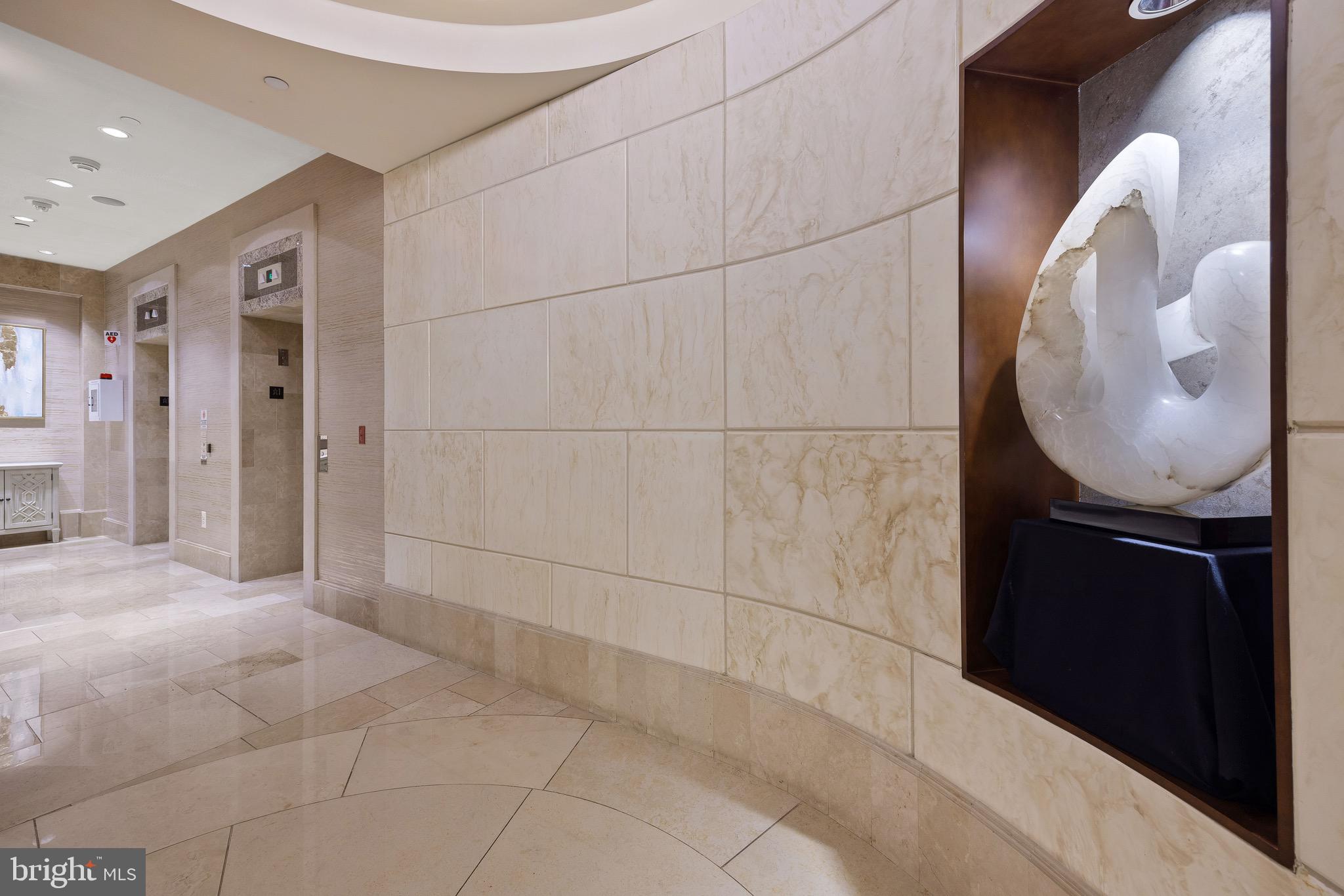 HARBOR EAST - Residential