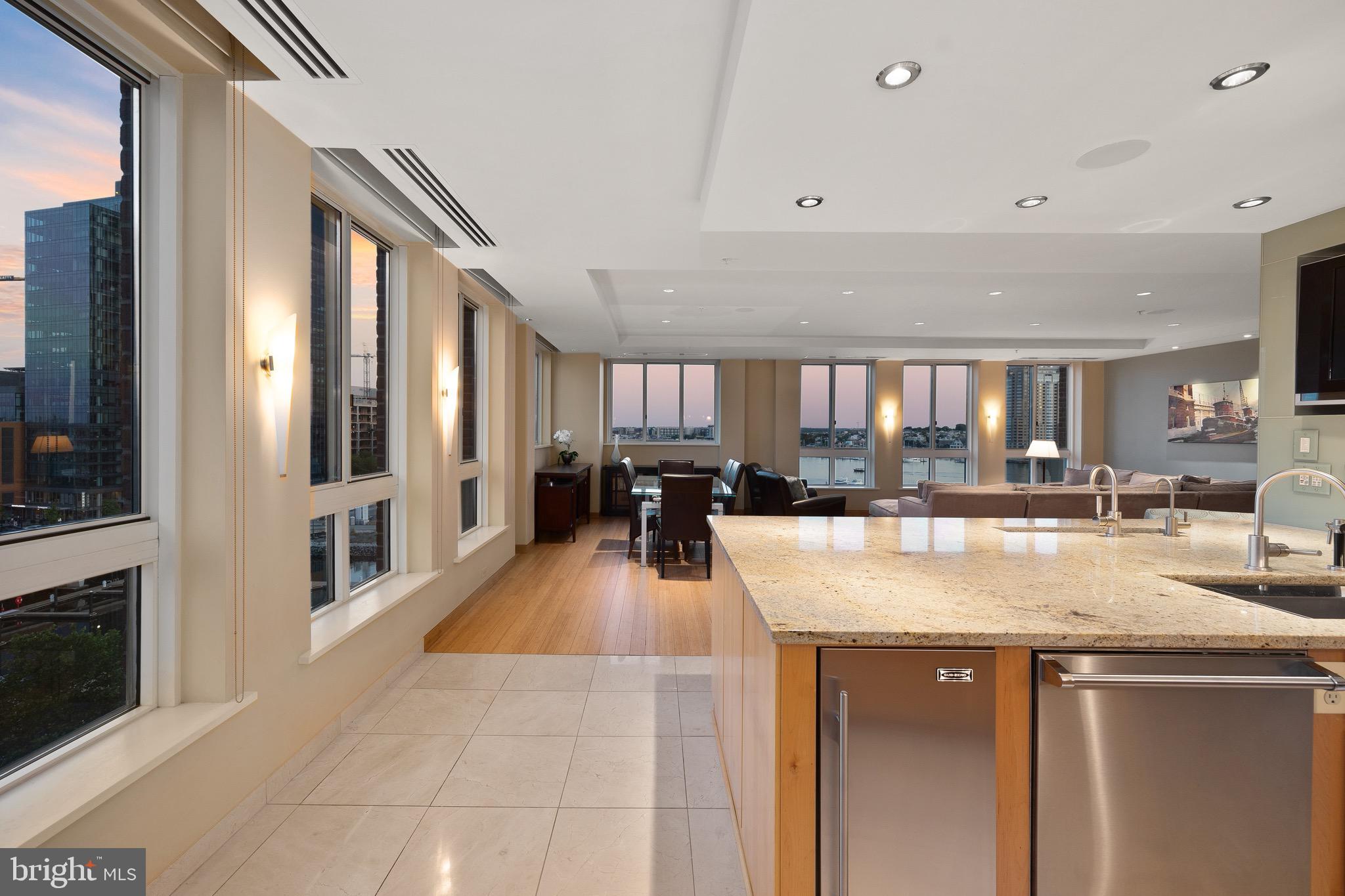 HARBOR EAST - Residential