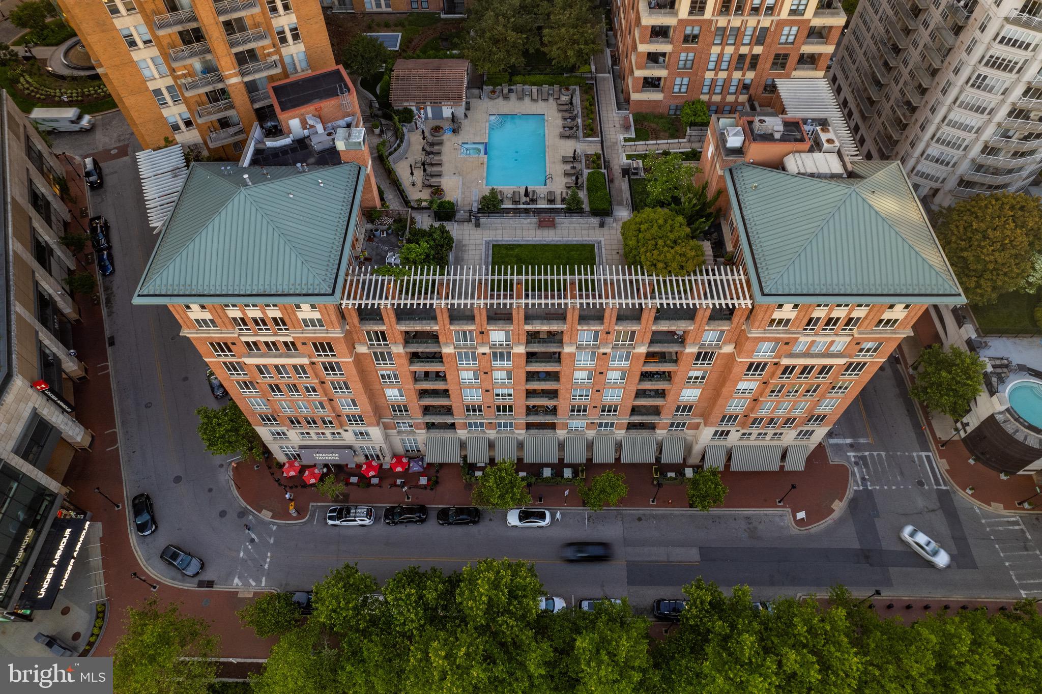 HARBOR EAST - Residential