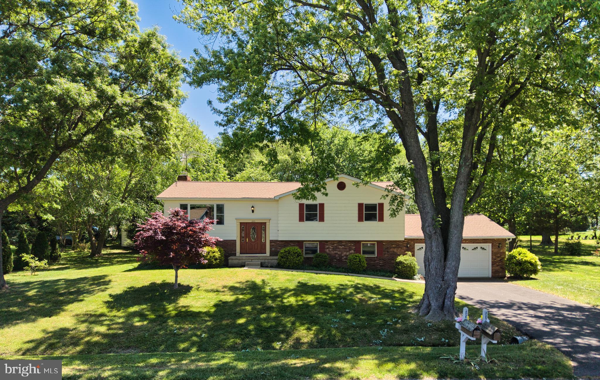 203 DROVERS WAY