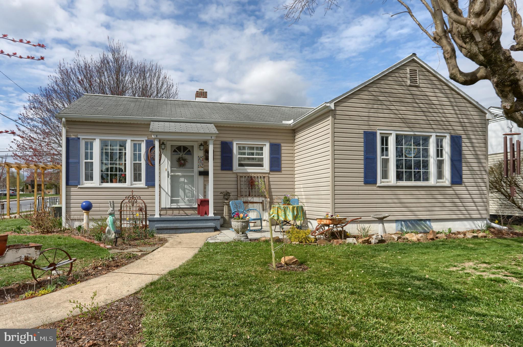 403 E CHESTNUT STREET