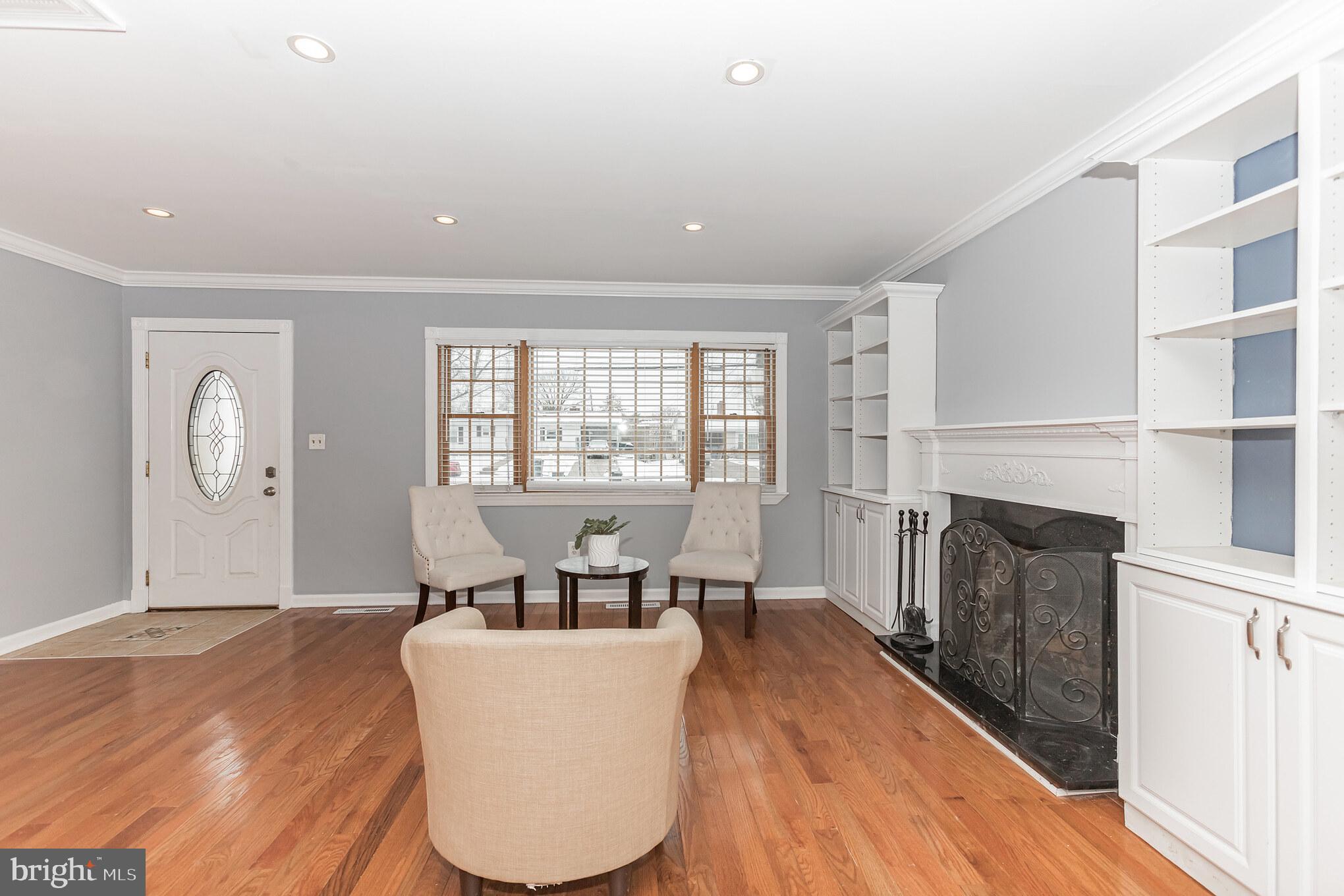 SPRINGFIELD ESTATES - Residential