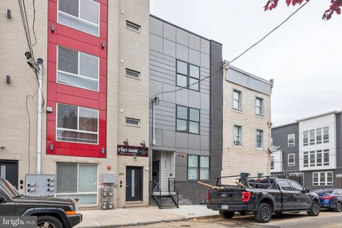 Multifamily For Sale - 417 W Cumberland Street<br/> PHILADELPHIA, PA 19133