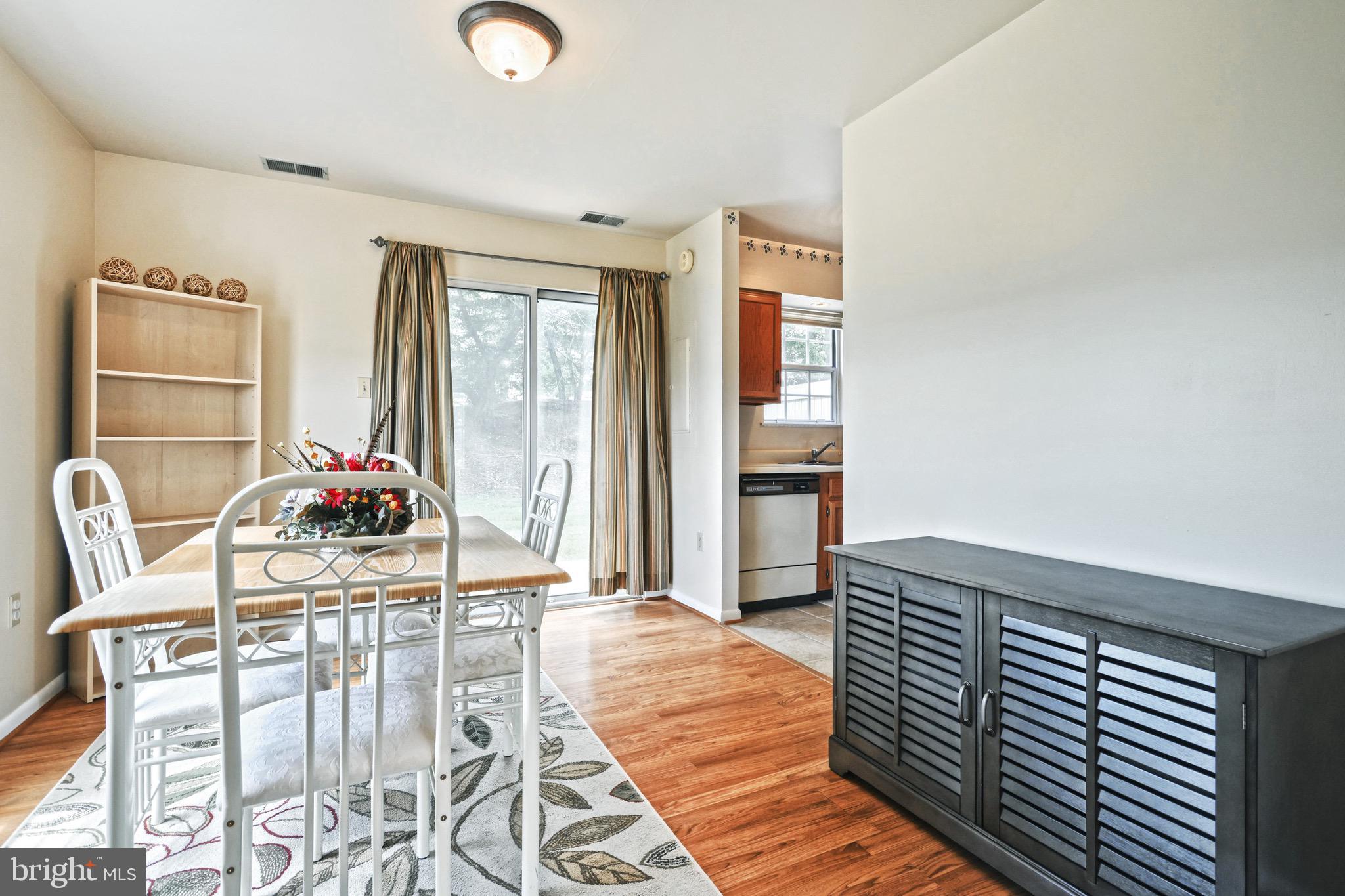 LEXINGTON WOODS - Residential