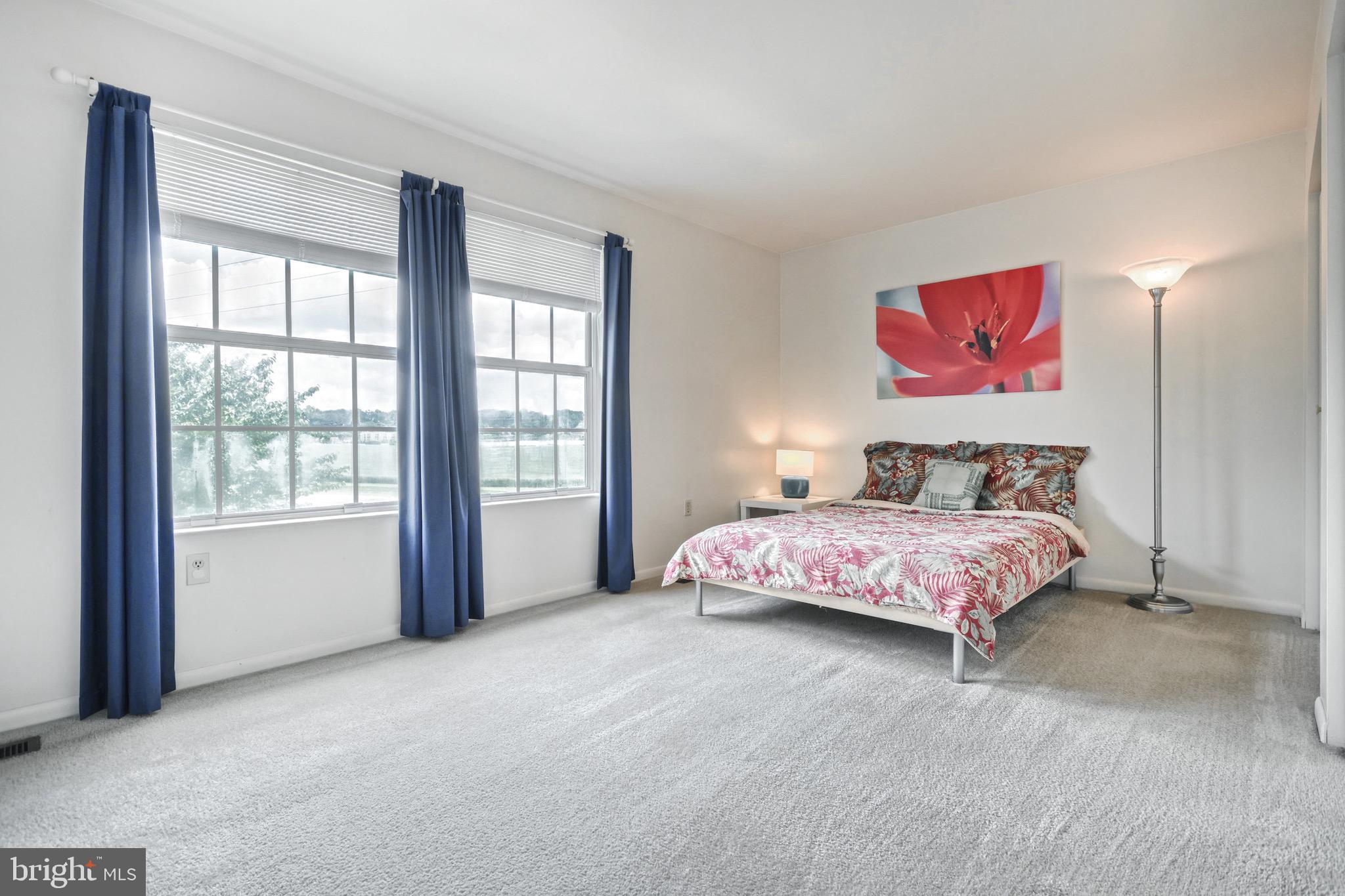 LEXINGTON WOODS - Residential