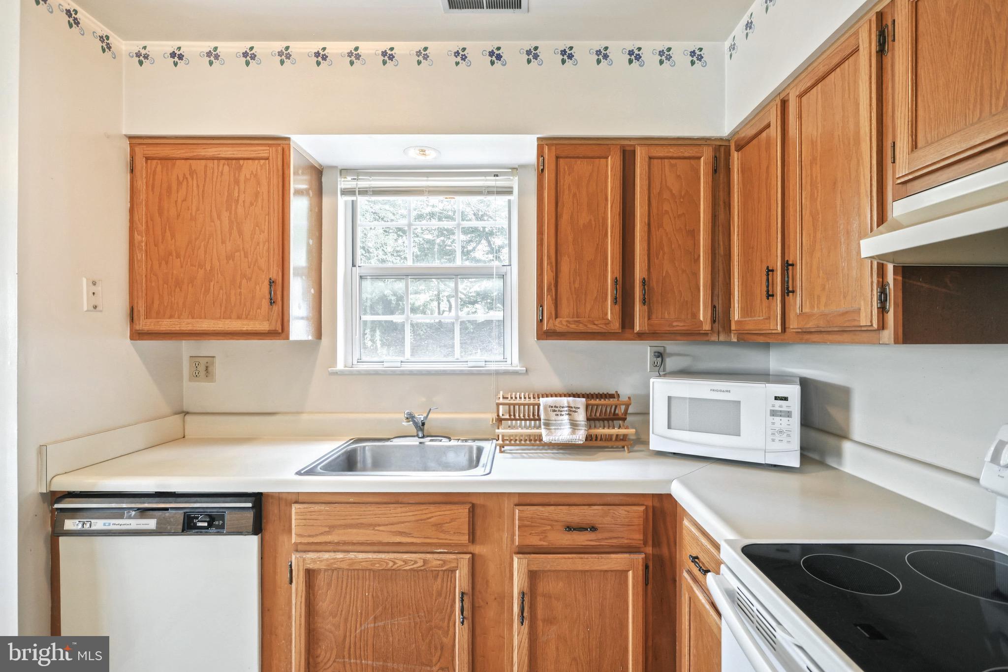 LEXINGTON WOODS - Residential