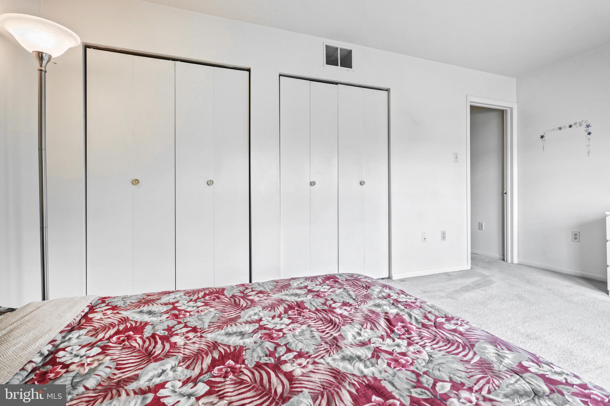 LEXINGTON WOODS - Residential