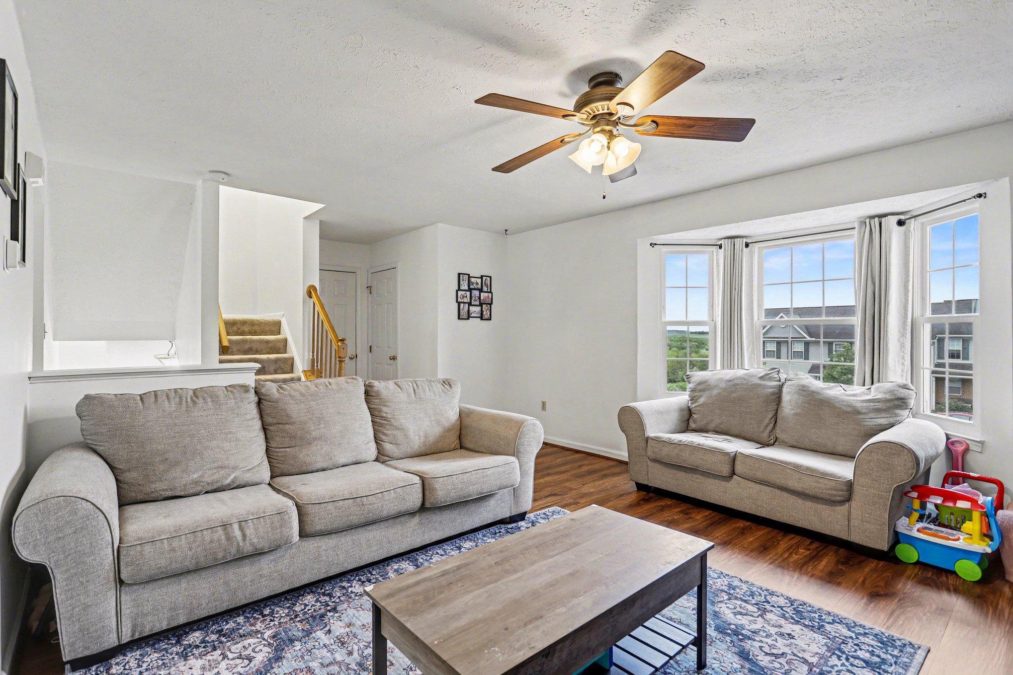 COUNTRY RIDGE - Residential