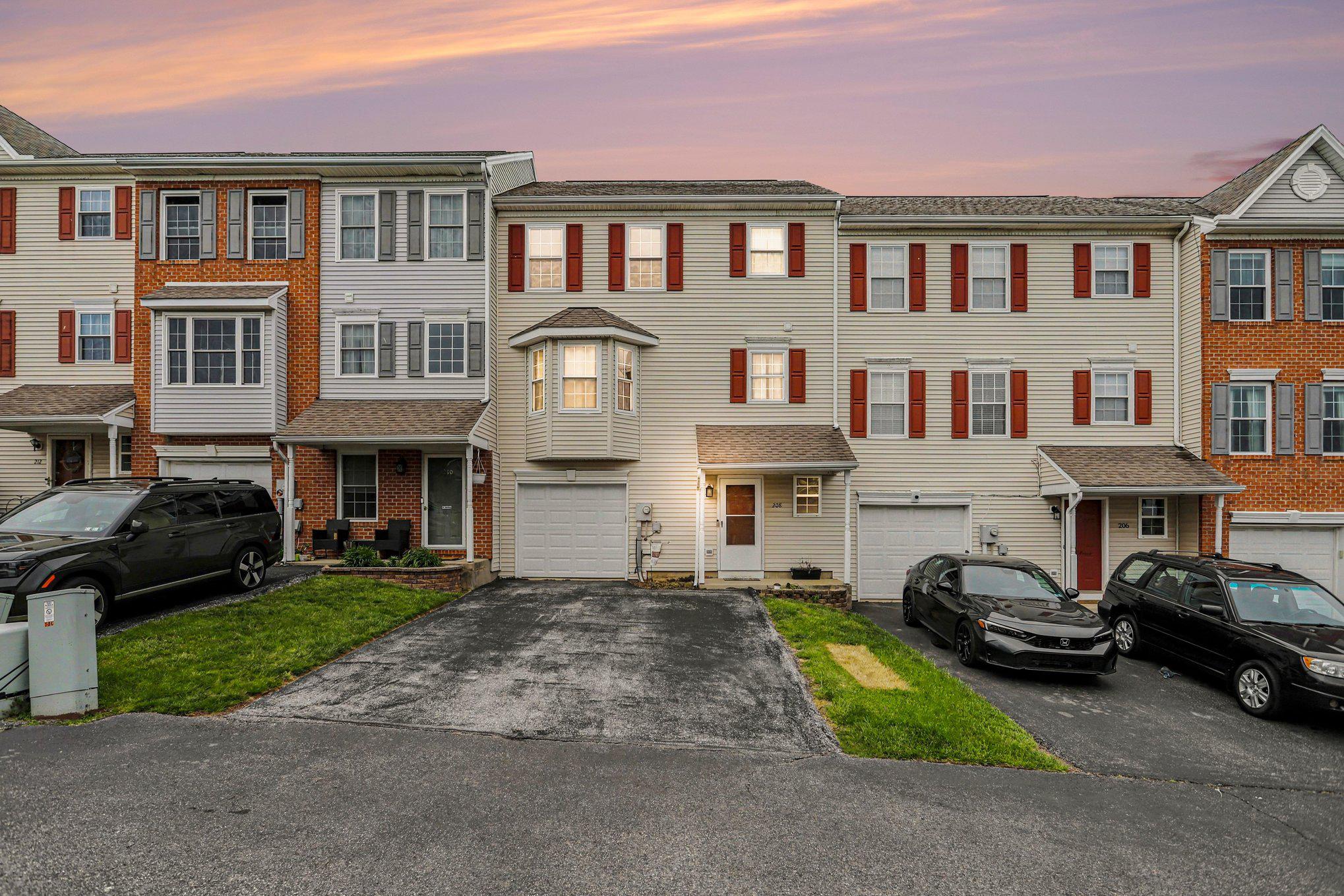 COUNTRY RIDGE - Residential