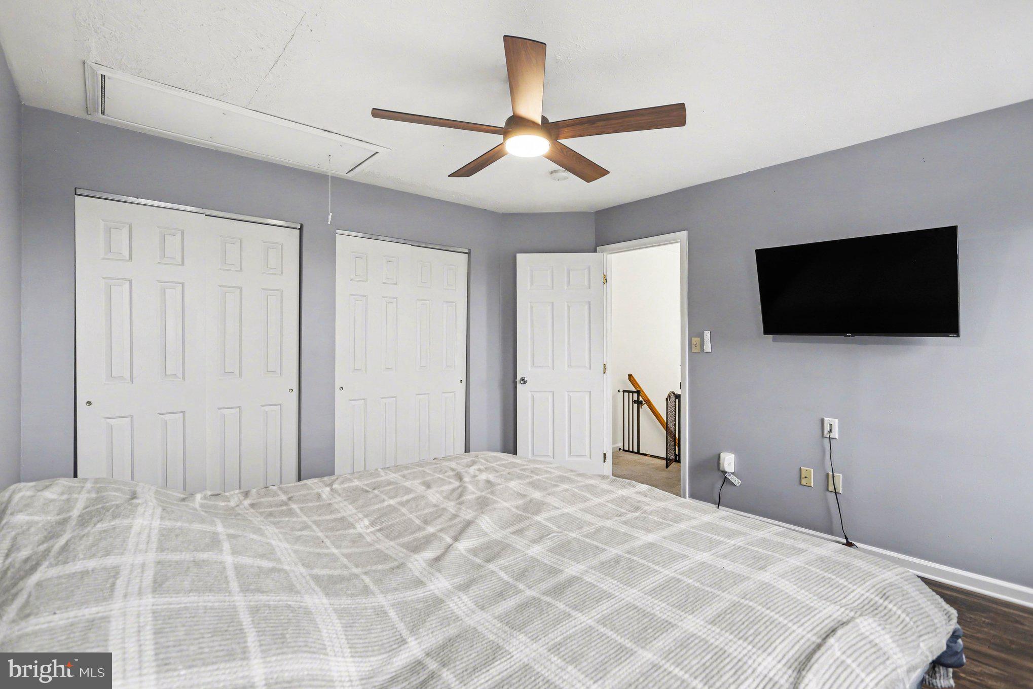 COUNTRY RIDGE - Residential