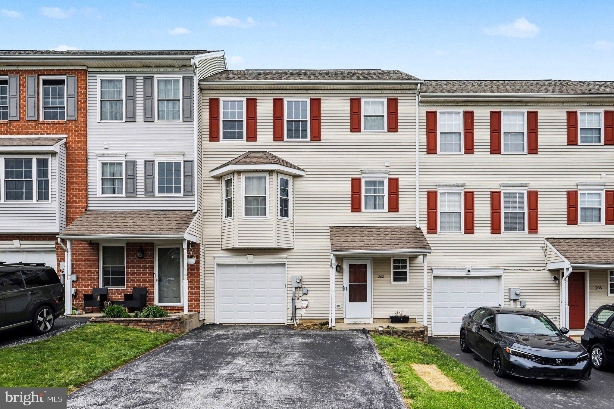 COUNTRY RIDGE - Residential