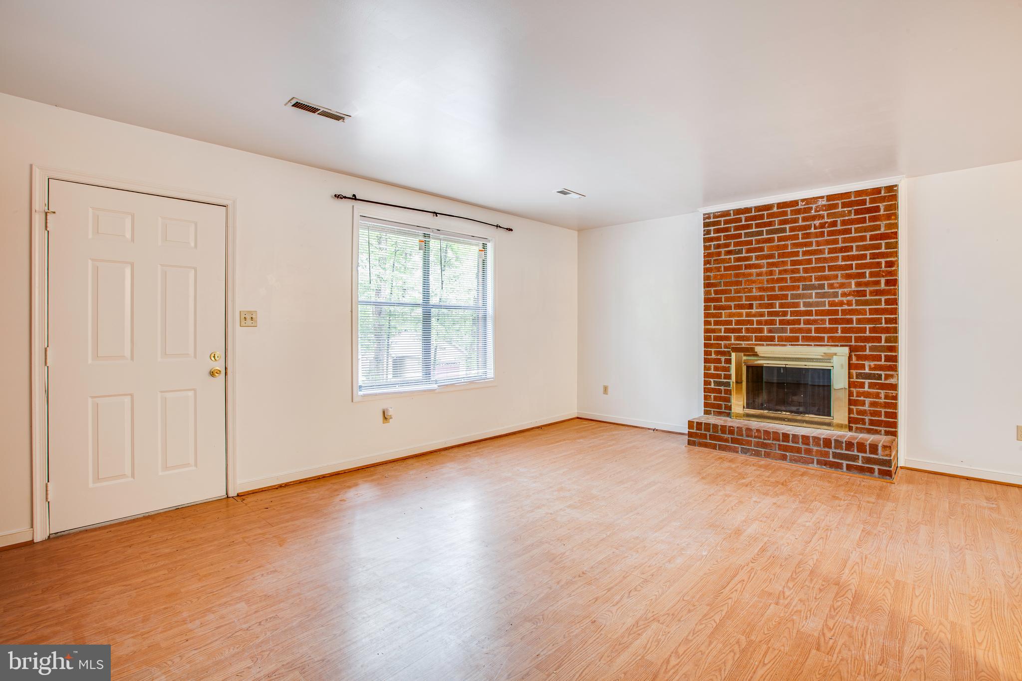 LAKE OF THE WOODS - Residential Lease