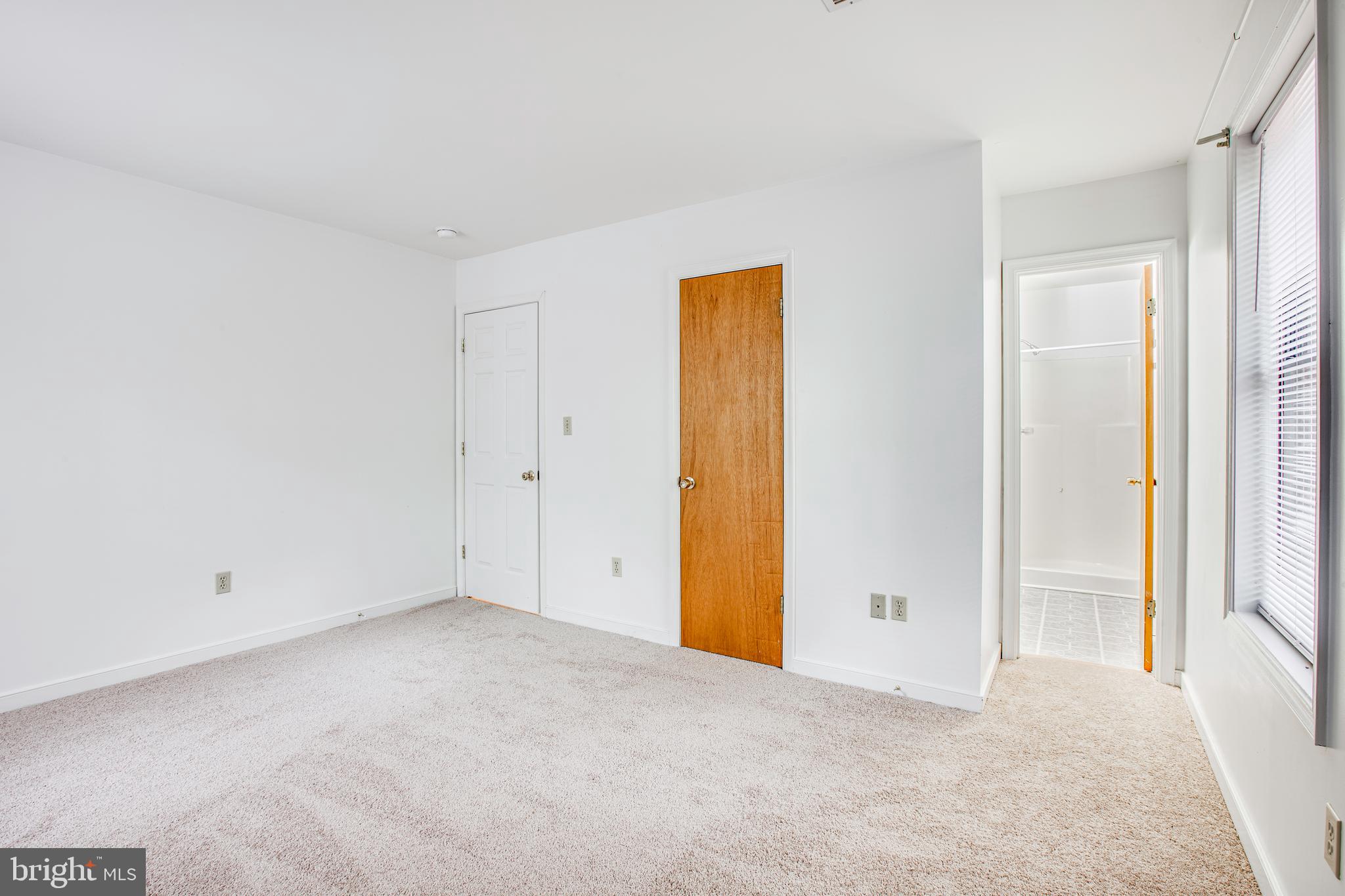 LAKE OF THE WOODS - Residential Lease