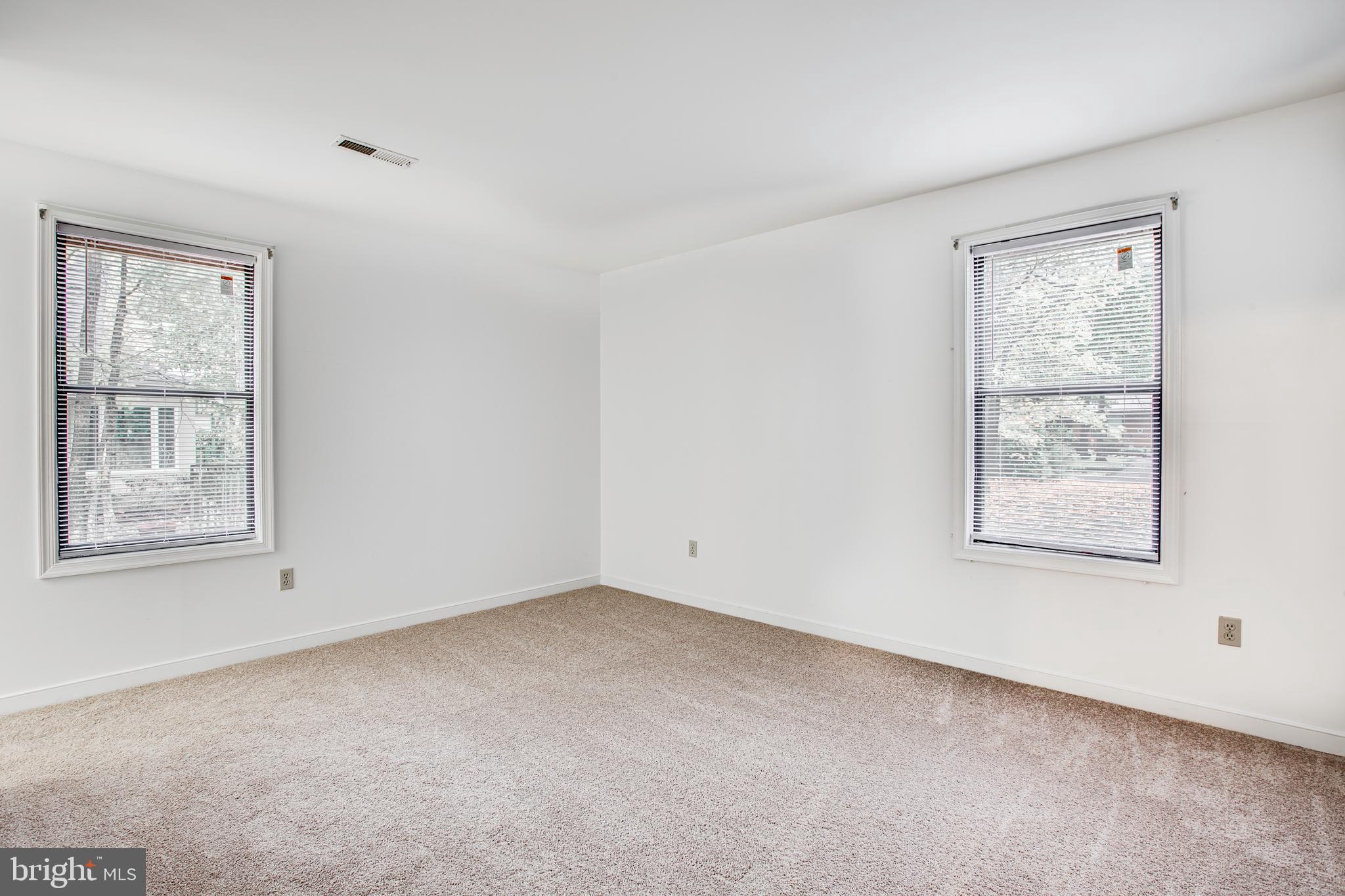 LAKE OF THE WOODS - Residential Lease