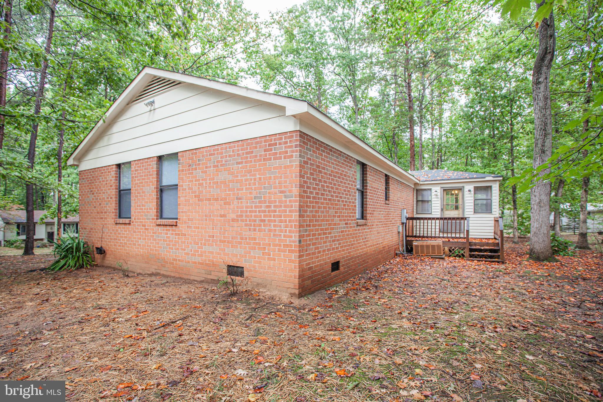 LAKE OF THE WOODS - Residential Lease