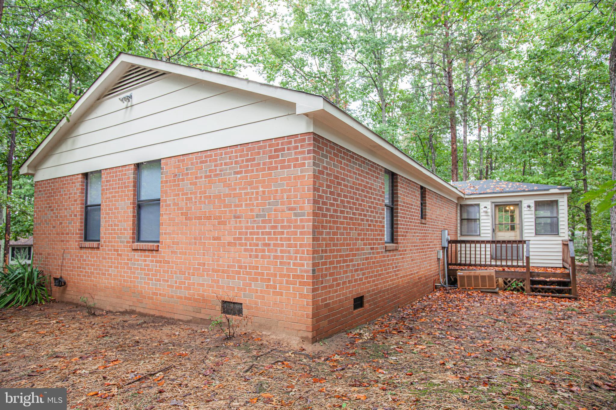 LAKE OF THE WOODS - Residential Lease