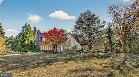 Photo of 6400 Griffith Road, GAITHERSBURG, MD 20882 (MLS # MDMC2208076)